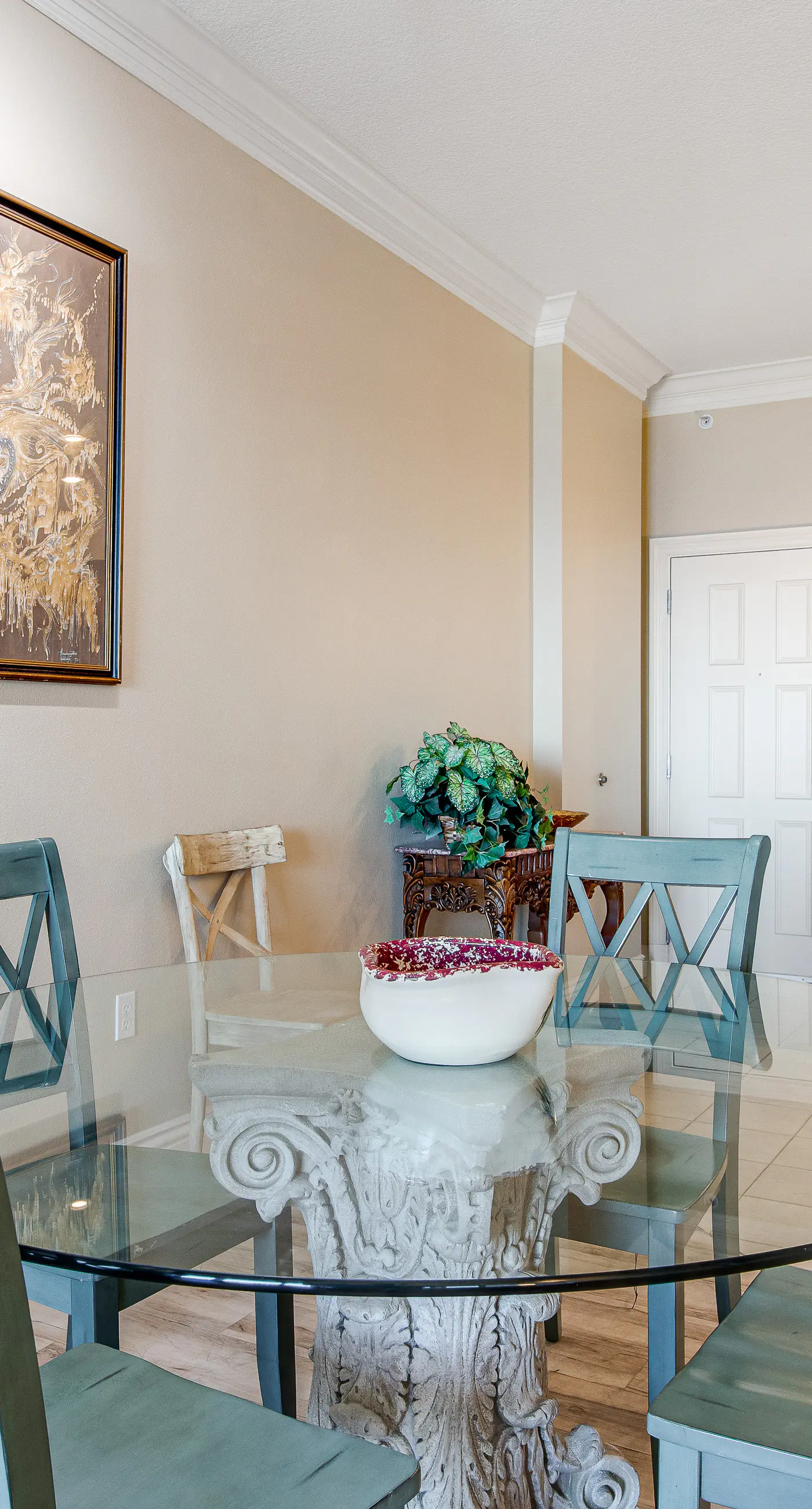 Penthouse condo Emerald Grande with pools, hot tubs, gym - water-view balconies