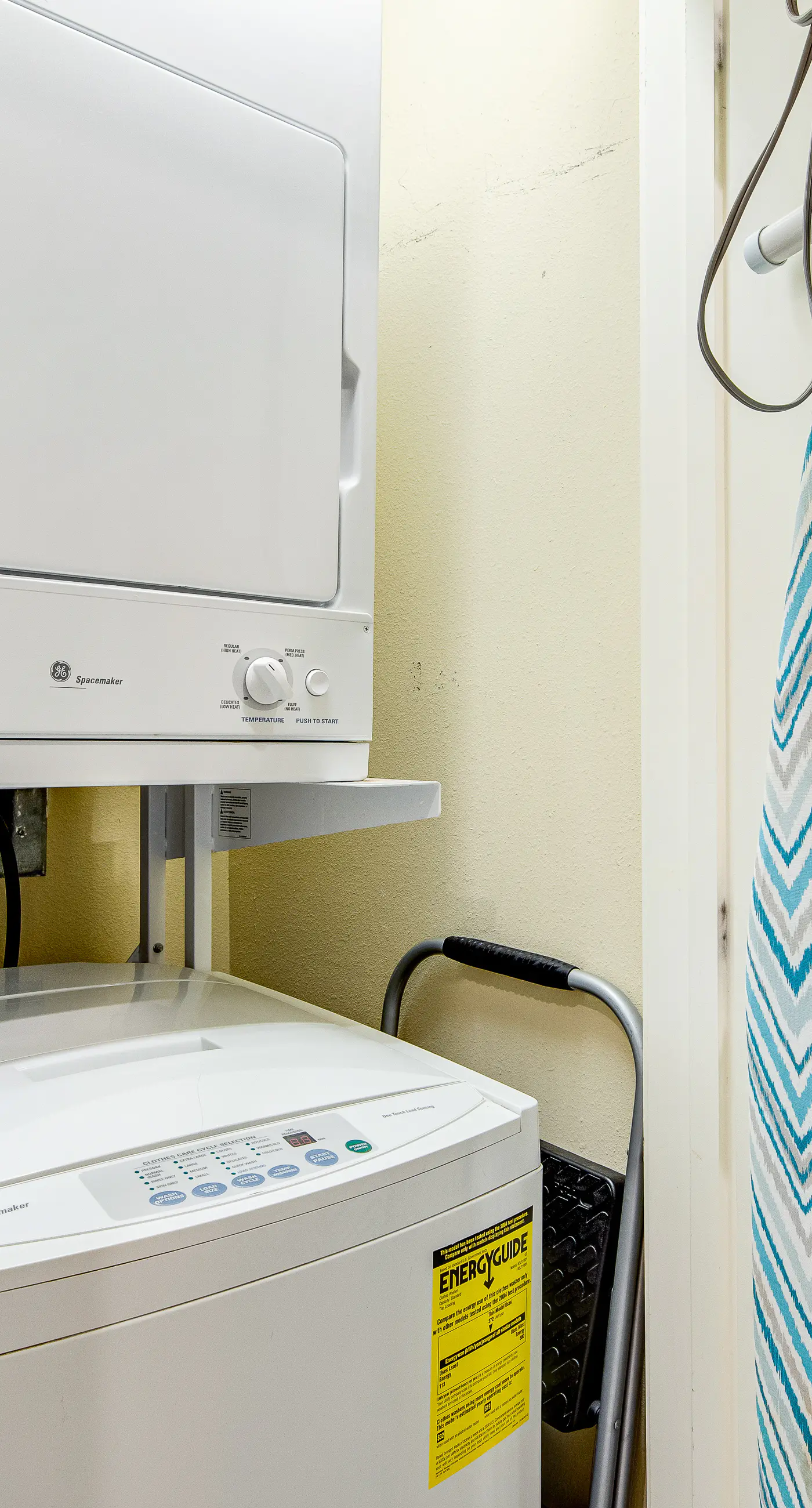 Penthouse condo Emerald Grande with pools, hot tubs, gym - water-view balconies