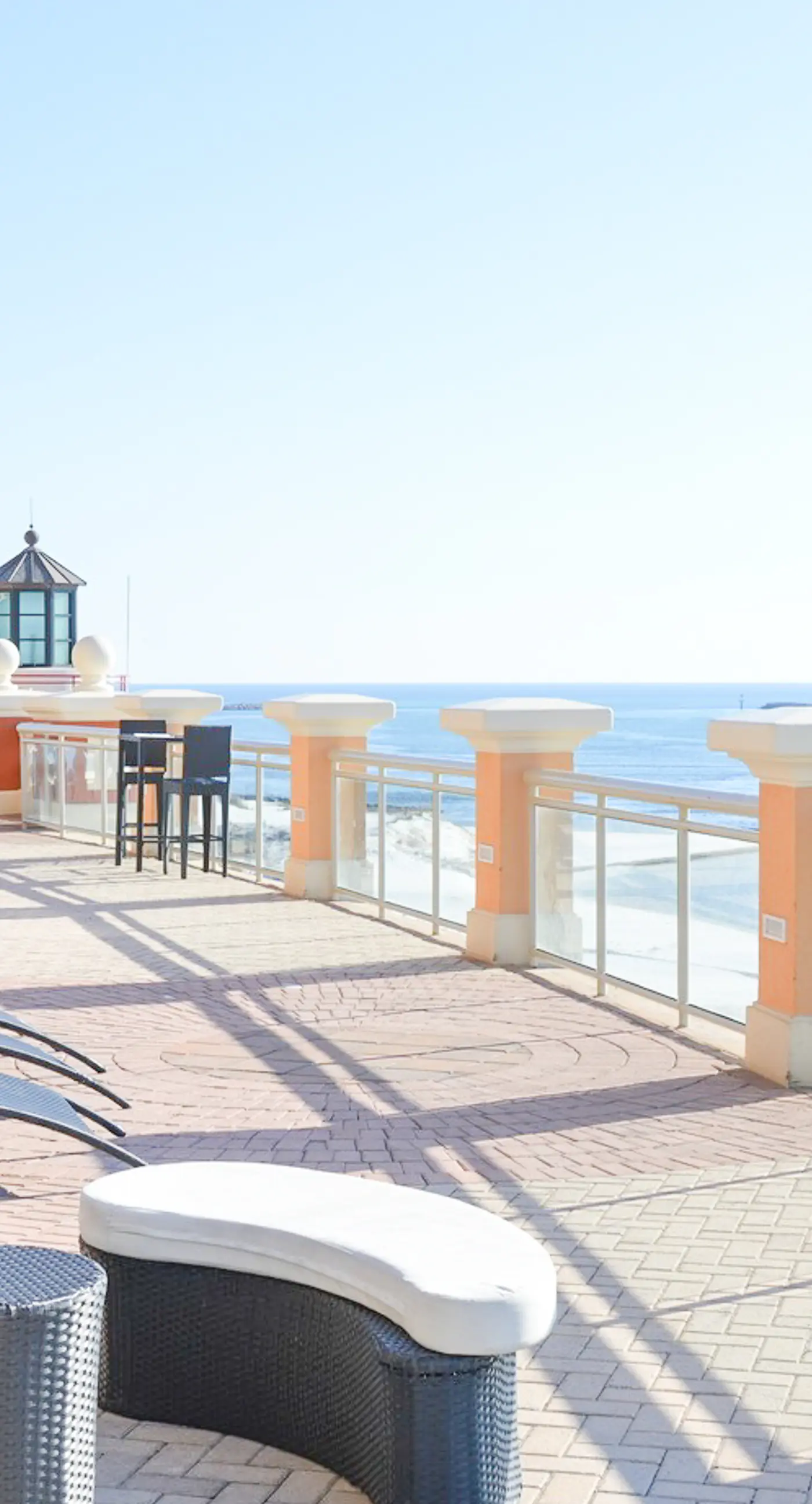 Penthouse condo Emerald Grande with pools, hot tubs, gym - water-view balconies