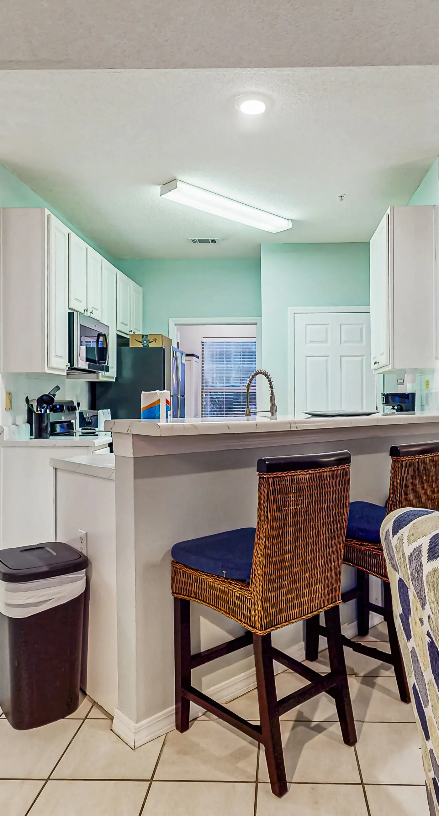 Dog-friendly condo with a pool, hot tub & tennis courts - walk to the beach