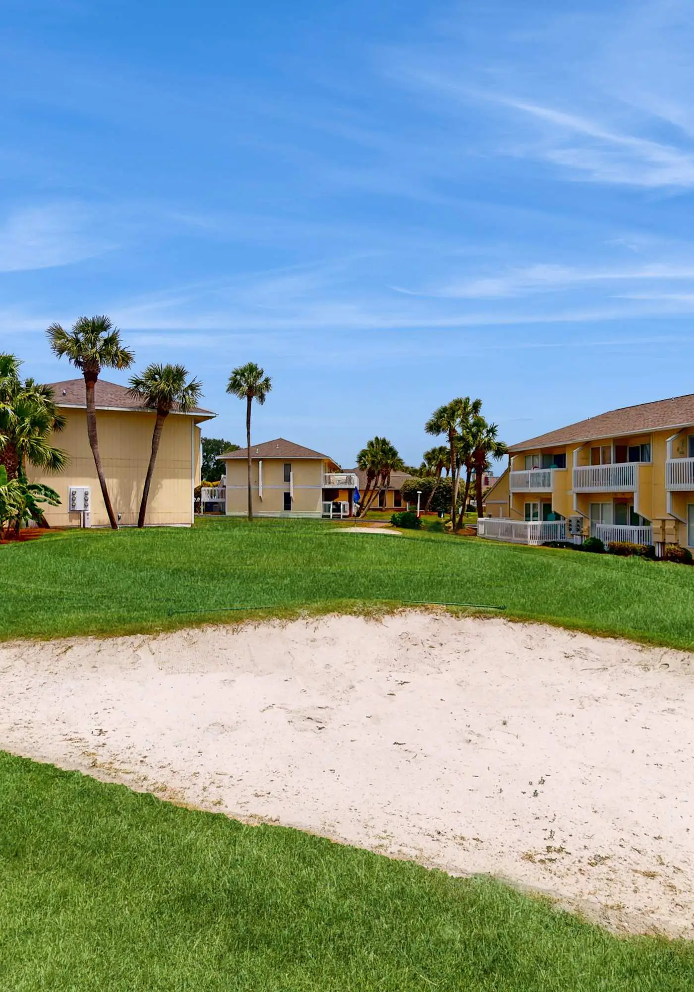 Dog-friendly condo with a pool, hot tub & tennis courts - walk to the beach