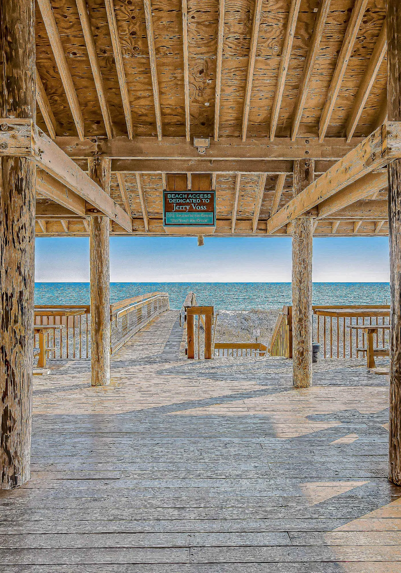 Dog-friendly condo with a pool, hot tub & tennis courts - walk to the beach