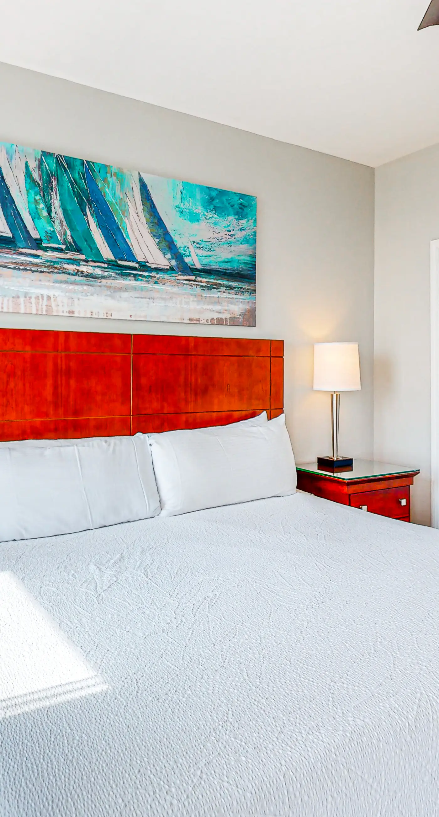 Gulf-view condo with outdoor pool, hot tub, gym & tennis - walk to the beach