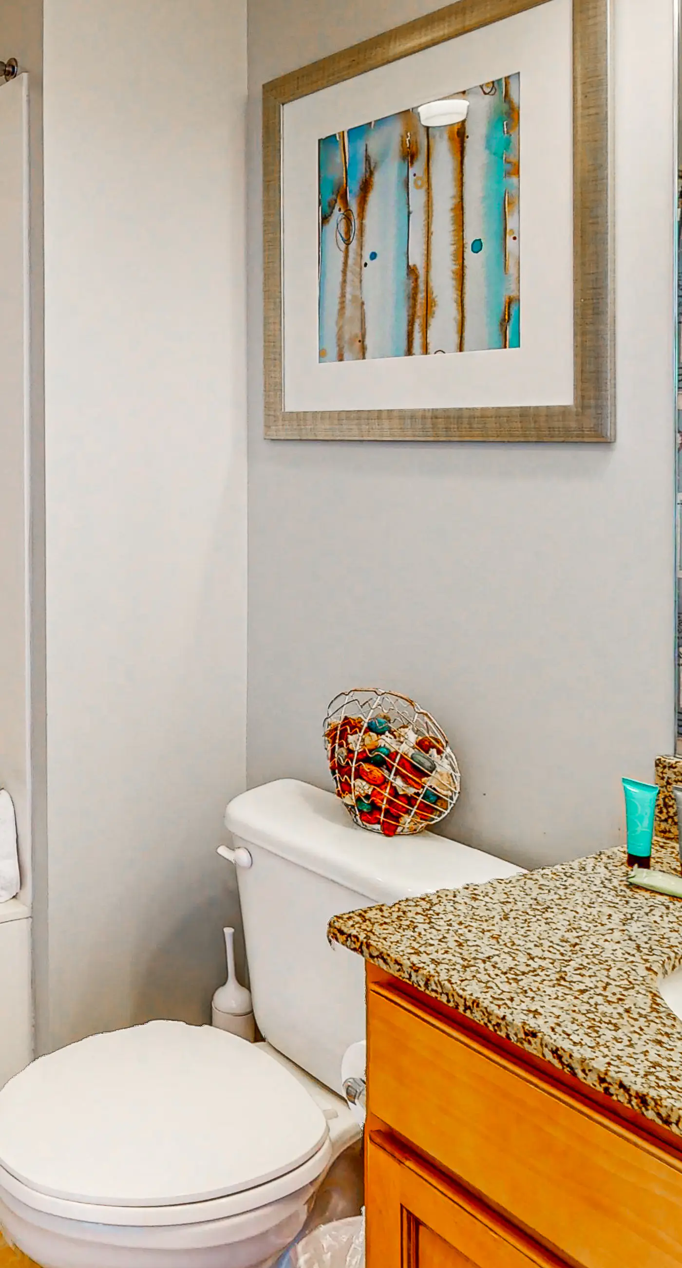 Gulf-view condo with outdoor pool, hot tub, gym & tennis - walk to the beach