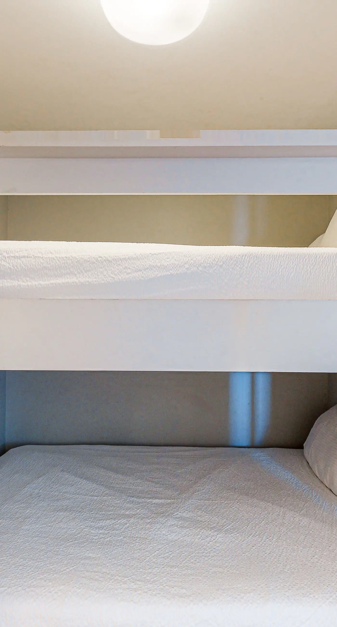 Gulf-view condo with outdoor pool, hot tub, gym & tennis - walk to the beach