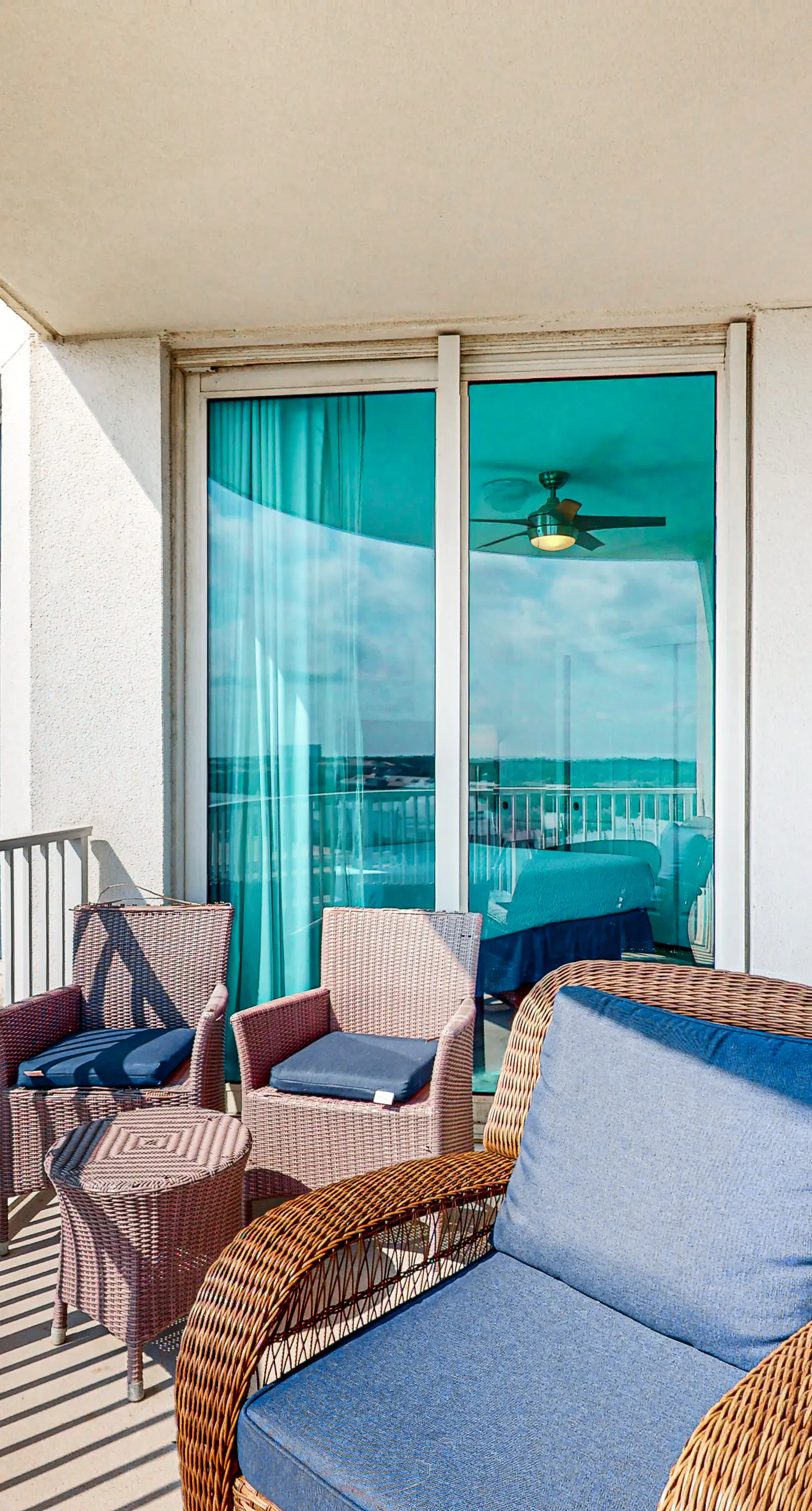 Gulf-view condo with outdoor pool, hot tub, gym & tennis - walk to the beach