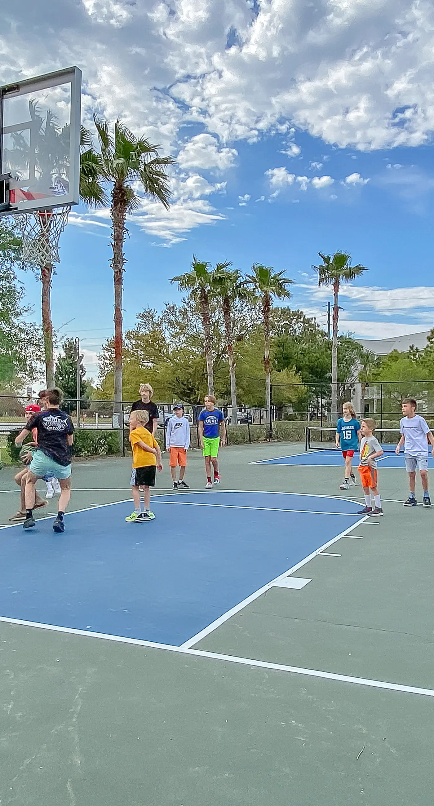 Gulf-view condo with outdoor pool, hot tub, gym & tennis - walk to the beach