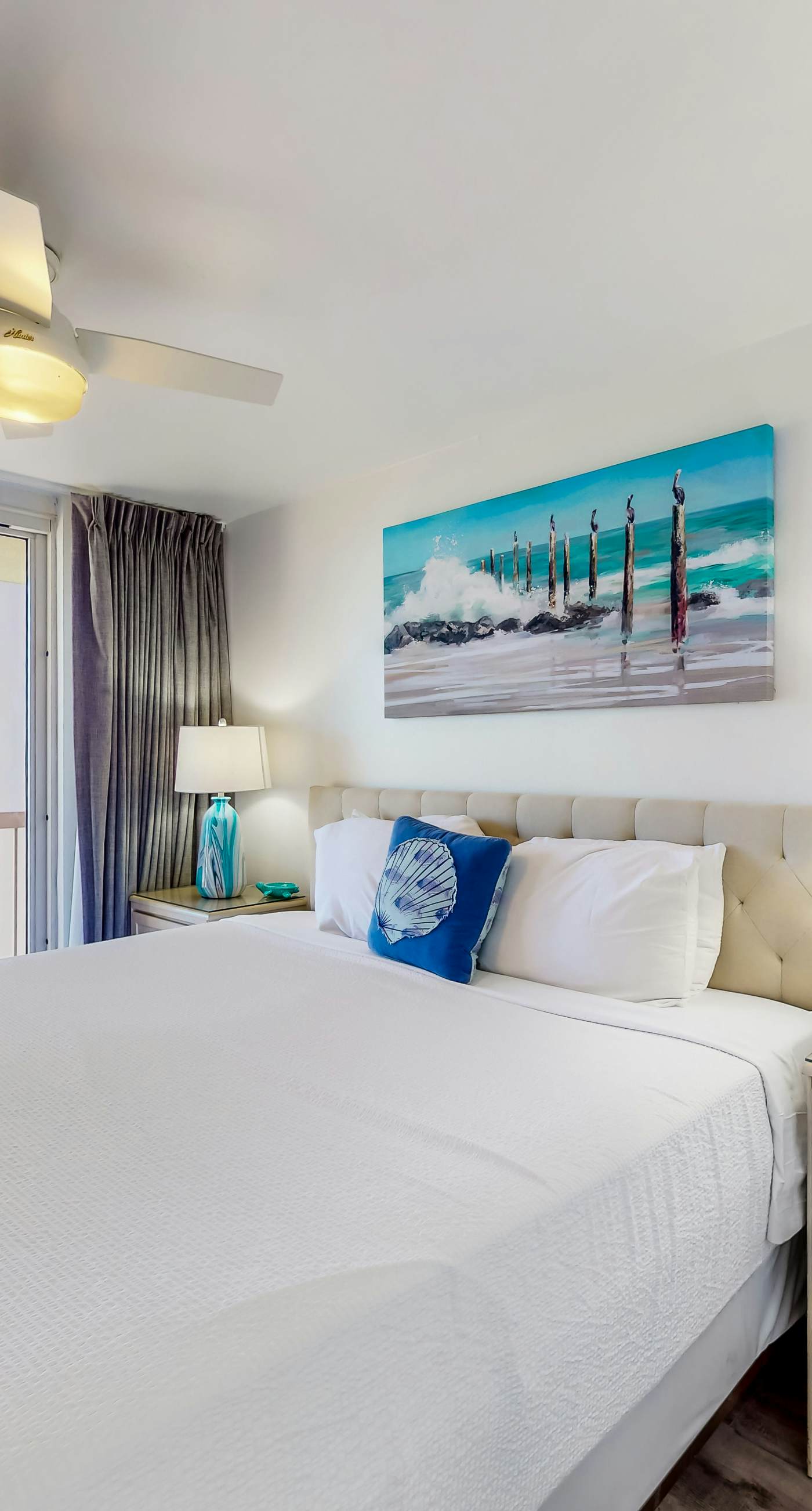 3rd-floor, Gulf-view condo at beachfront resort with pools, hot tub & two gyms