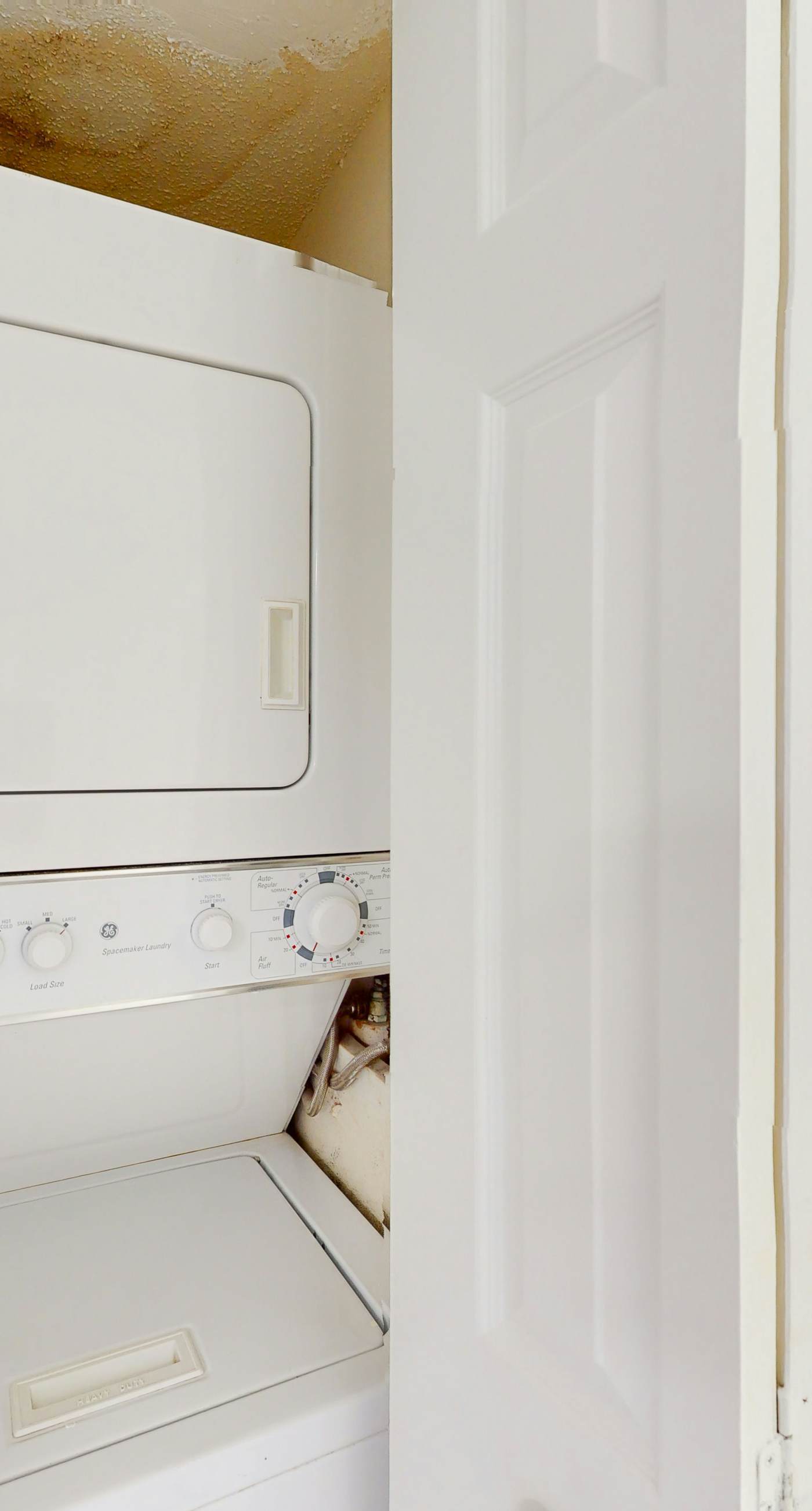 3rd-floor, Gulf-view condo at beachfront resort with pools, hot tub & two gyms