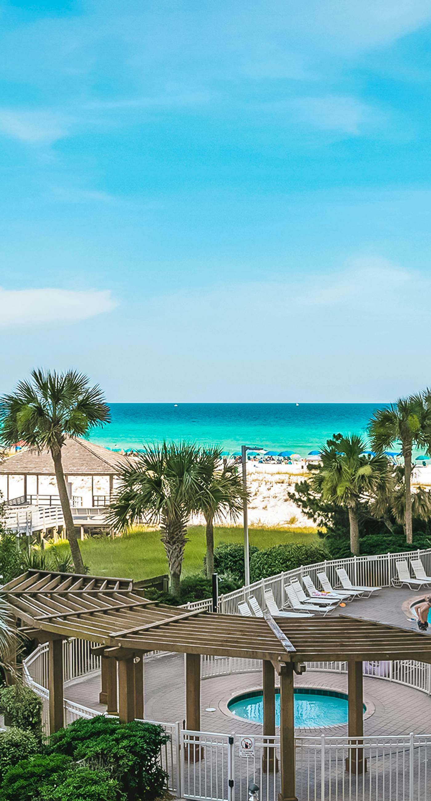 3rd-floor, Gulf-view condo at beachfront resort with pools, hot tub & two gyms