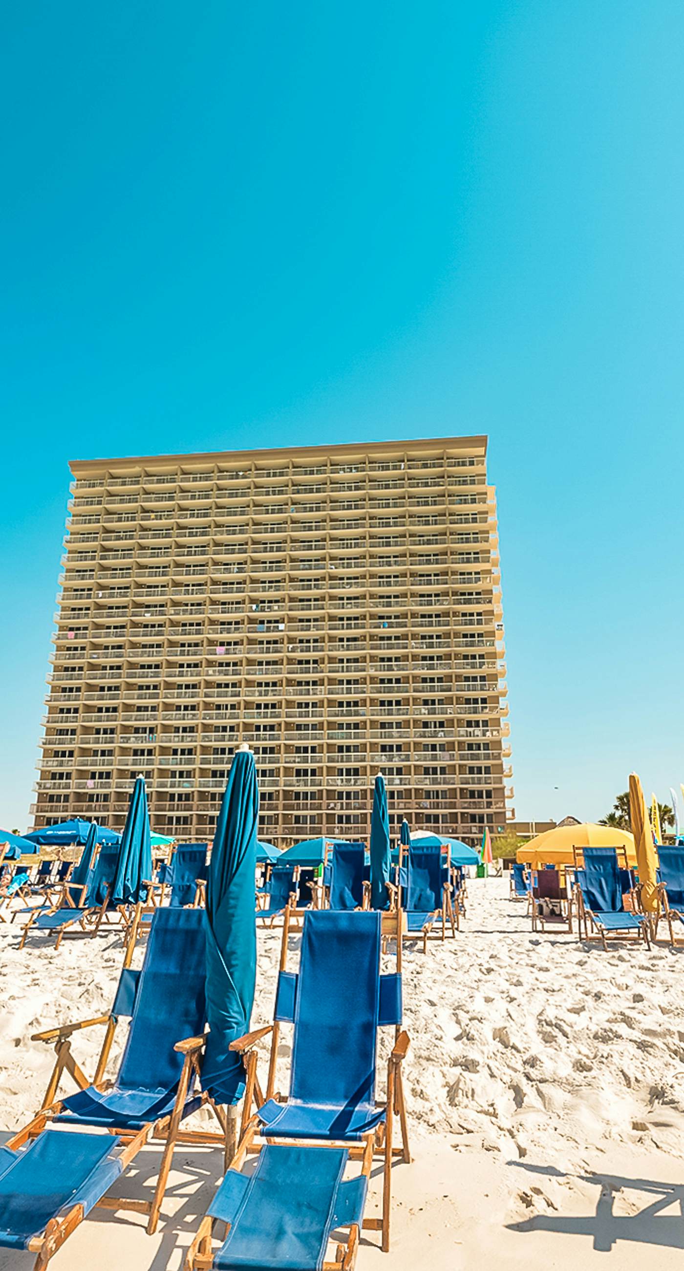 3rd-floor, Gulf-view condo at beachfront resort with pools, hot tub & two gyms