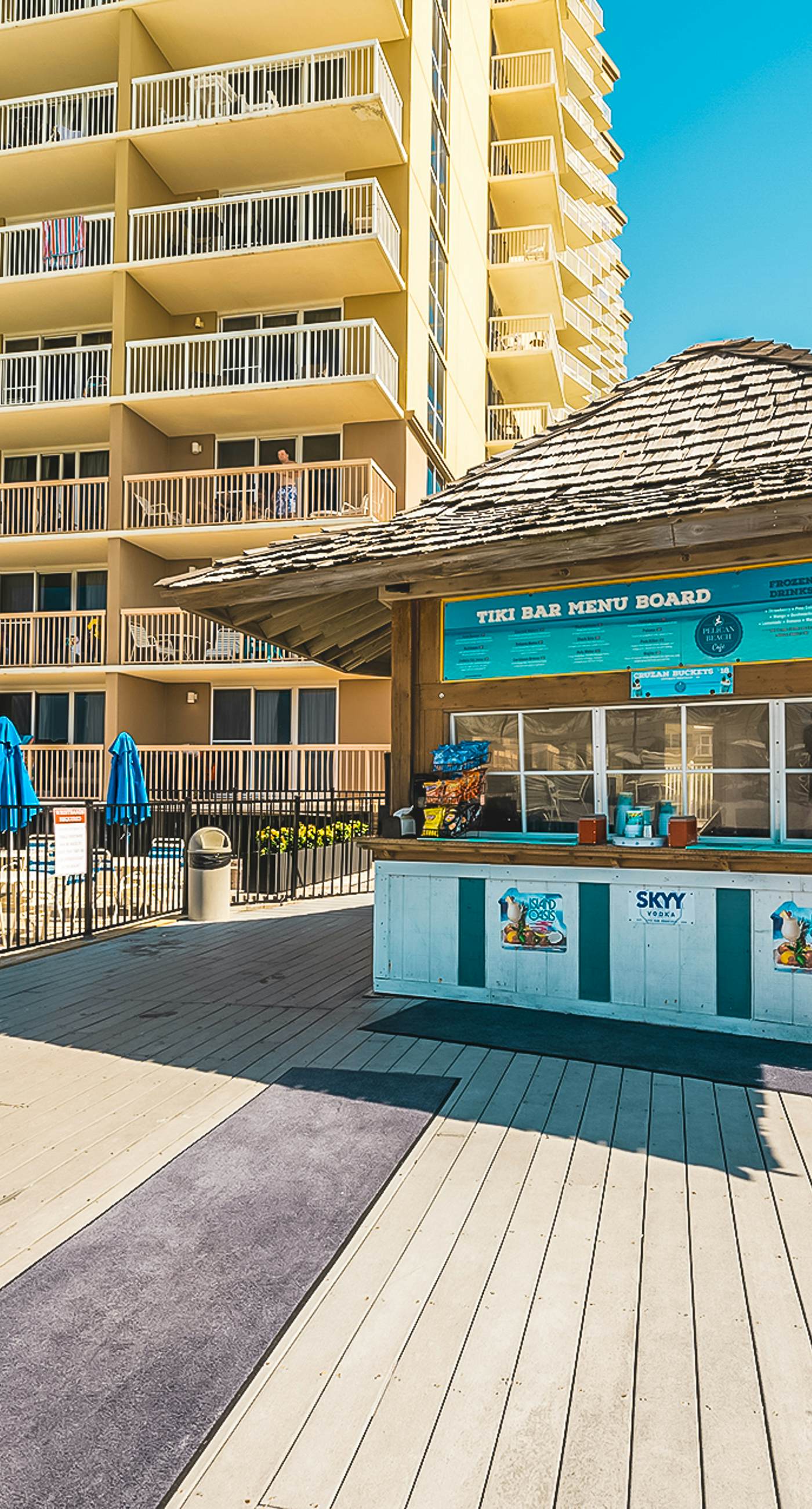 3rd-floor, Gulf-view condo at beachfront resort with pools, hot tub & two gyms