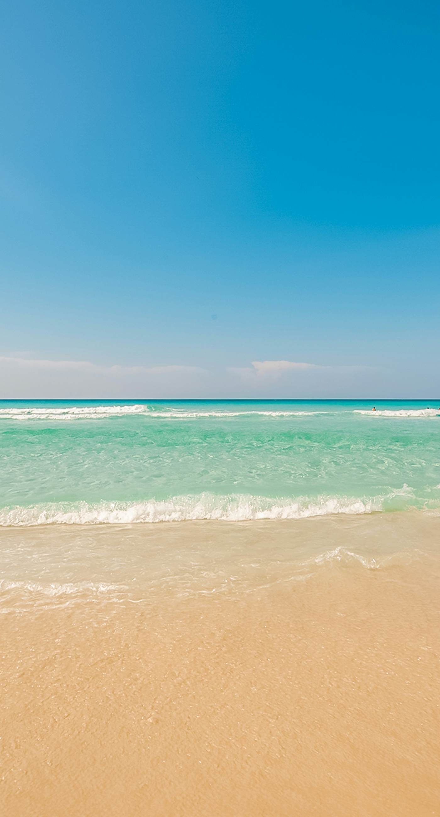 3rd-floor, Gulf-view condo at beachfront resort with pools, hot tub & two gyms