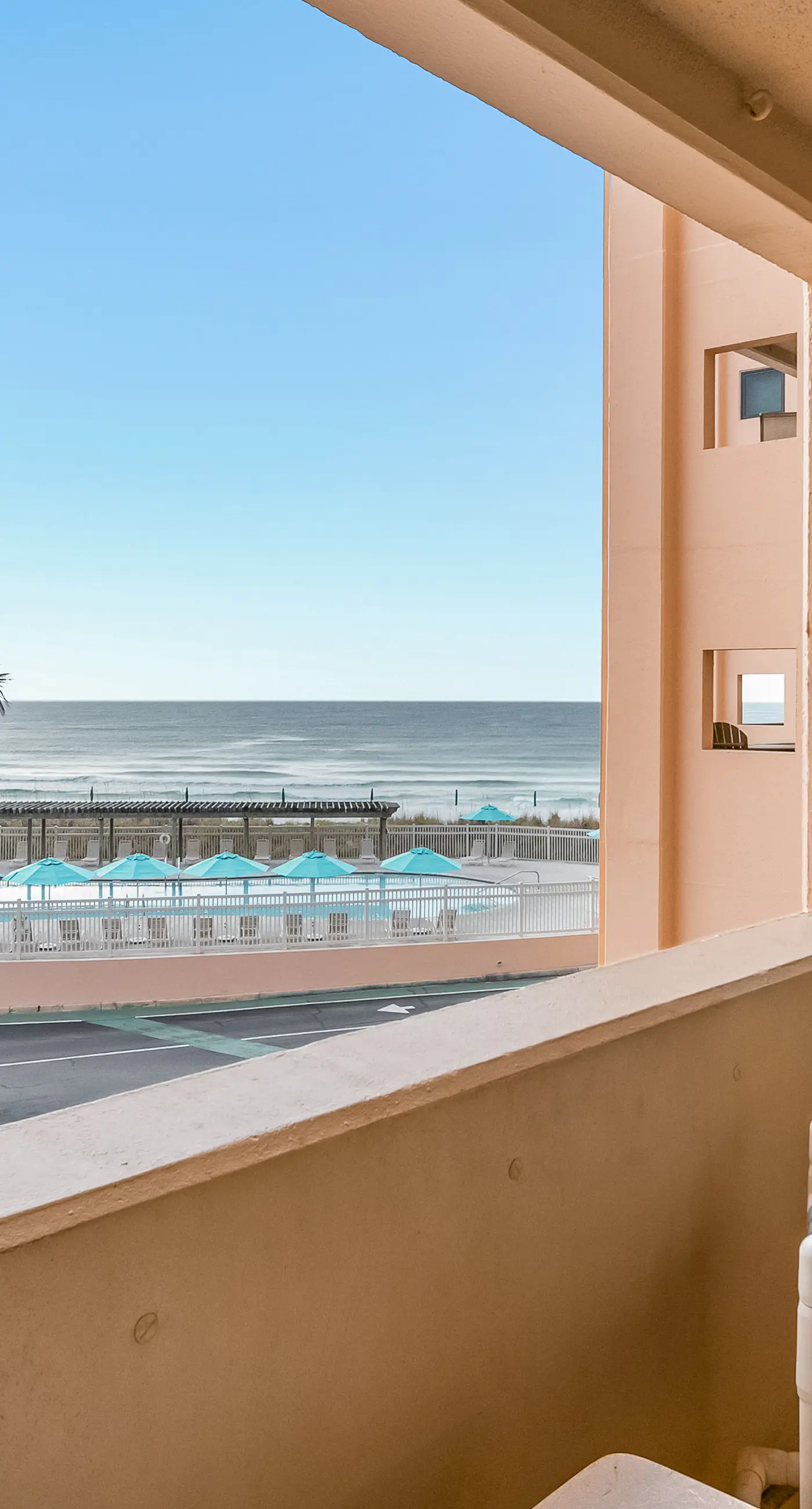 Gulf-view condo with beach pavilion, balcony, heated pool, hot tub, gym, tennis