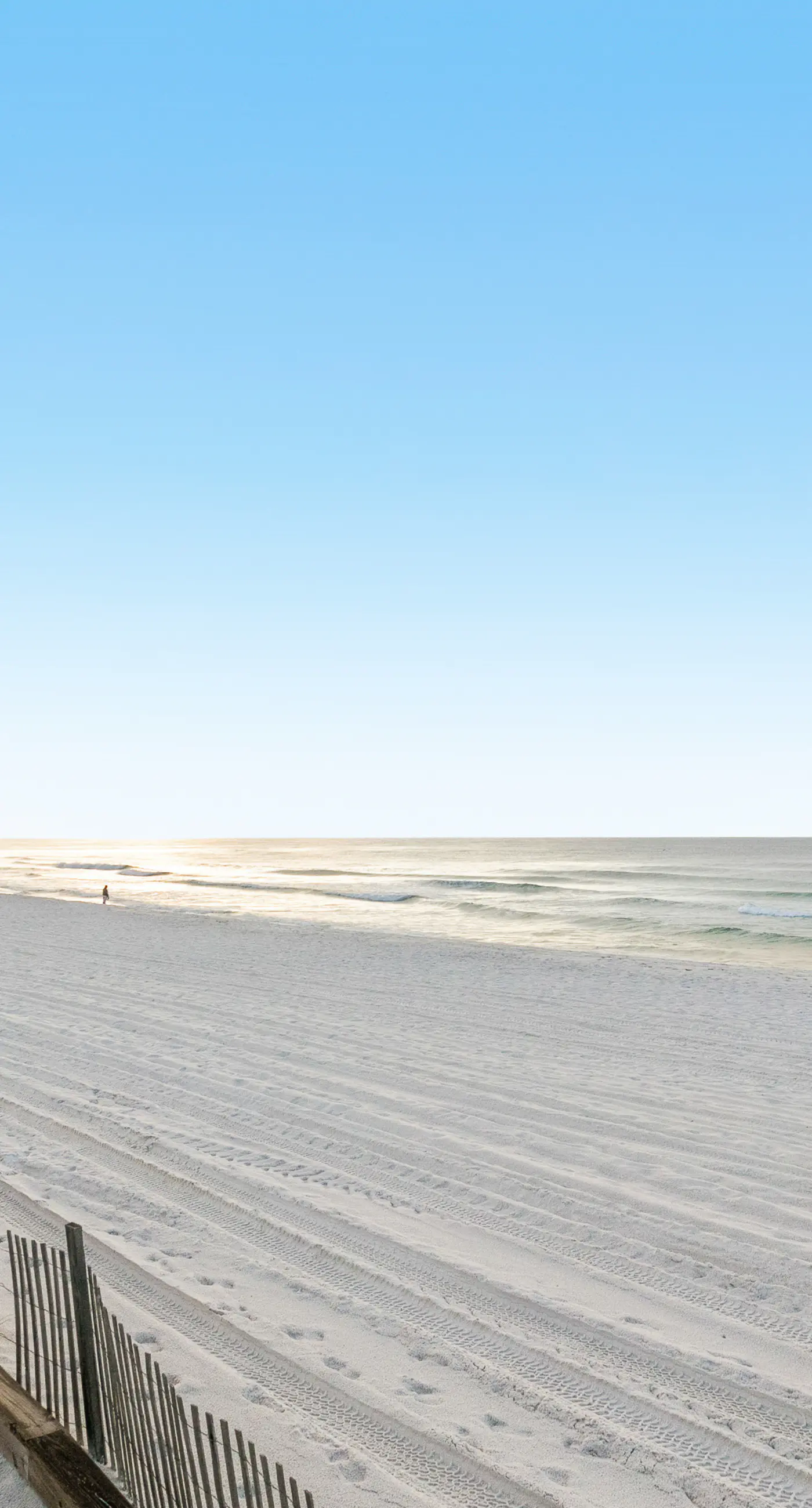 Gulf-view condo with beach pavilion, balcony, heated pool, hot tub, gym, tennis