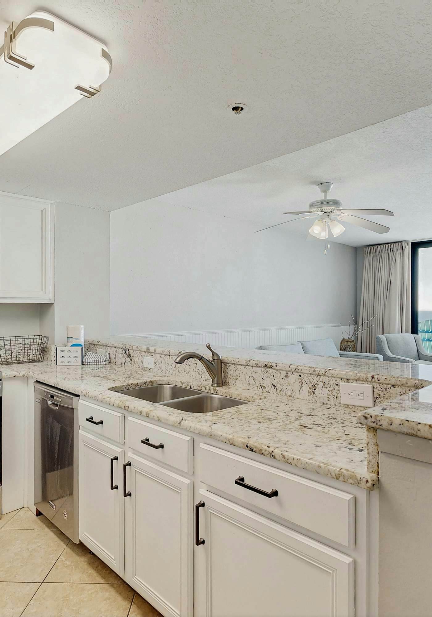 Eleventh-floor ocean view condo with pool, hot tub, central AC, gym, & game room