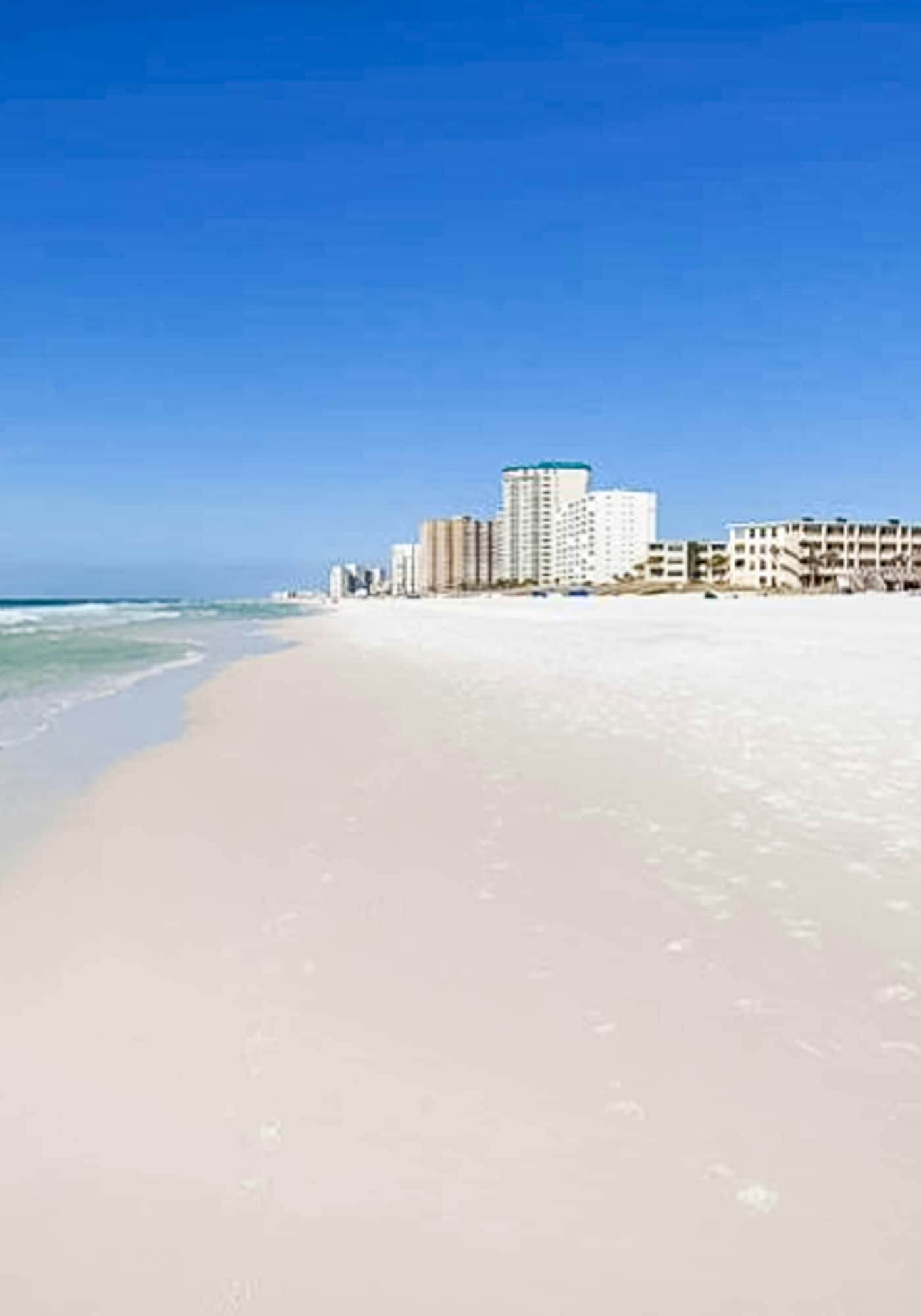 Eleventh-floor ocean view condo with pool, hot tub, central AC, gym, & game room