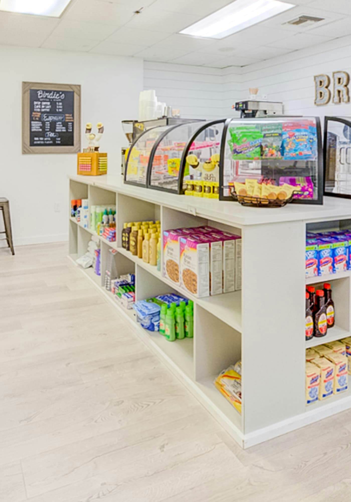 Eleventh-floor ocean view condo with pool, hot tub, central AC, gym, & game room