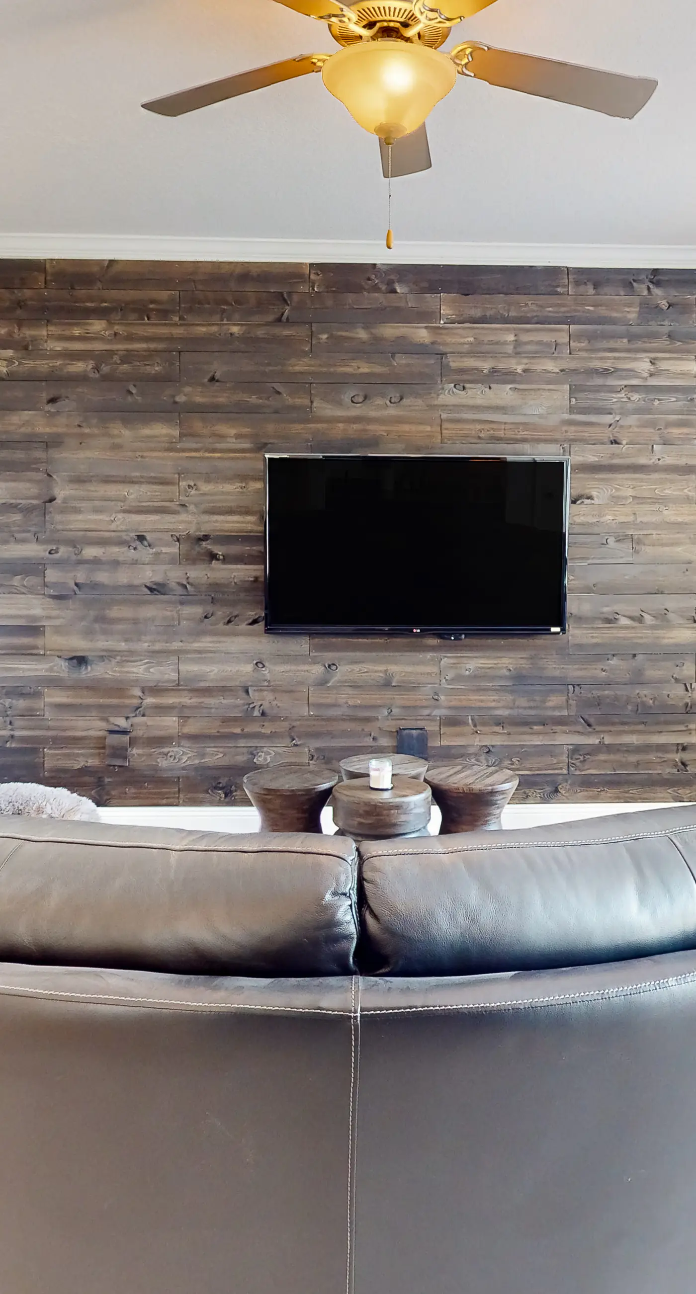 Dog-friendly home near beach with pool access, two balconies, wet bar, & W/D