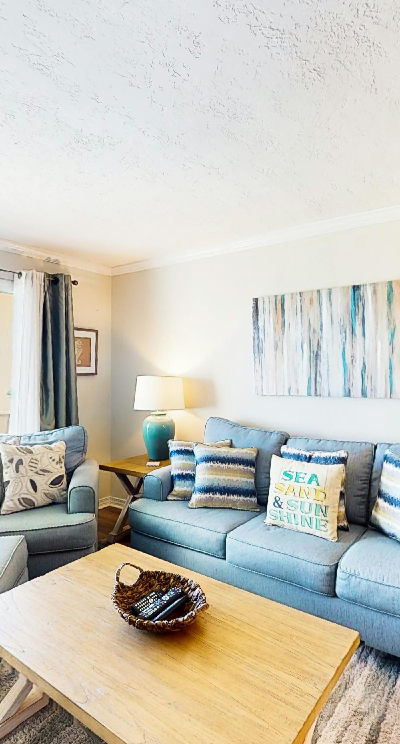 Colorful Gulf-view condo with pools, hot tub, tennis, gym & easy beach access