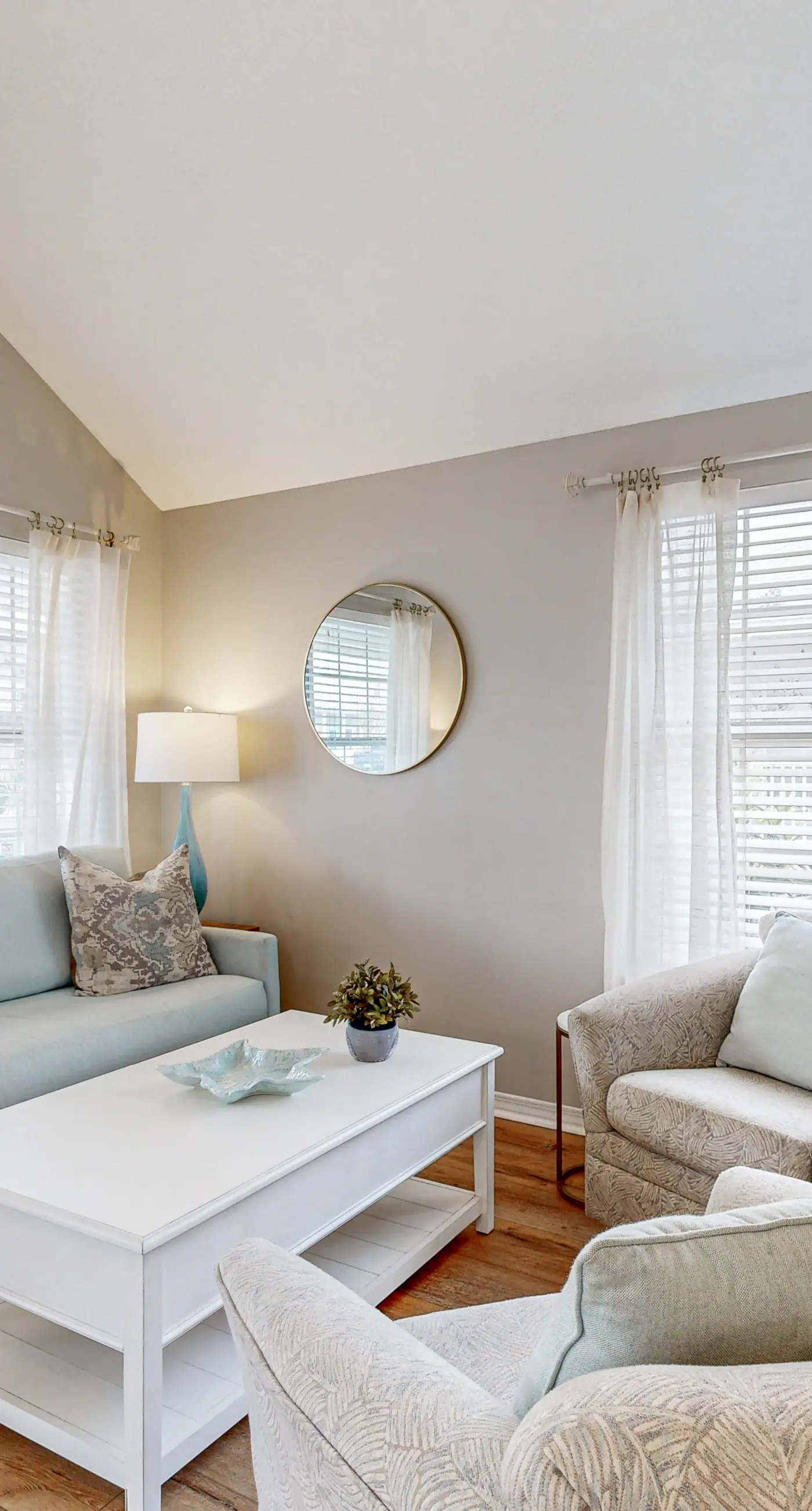 Steps to beach & community pool, dog-friendly, great location
