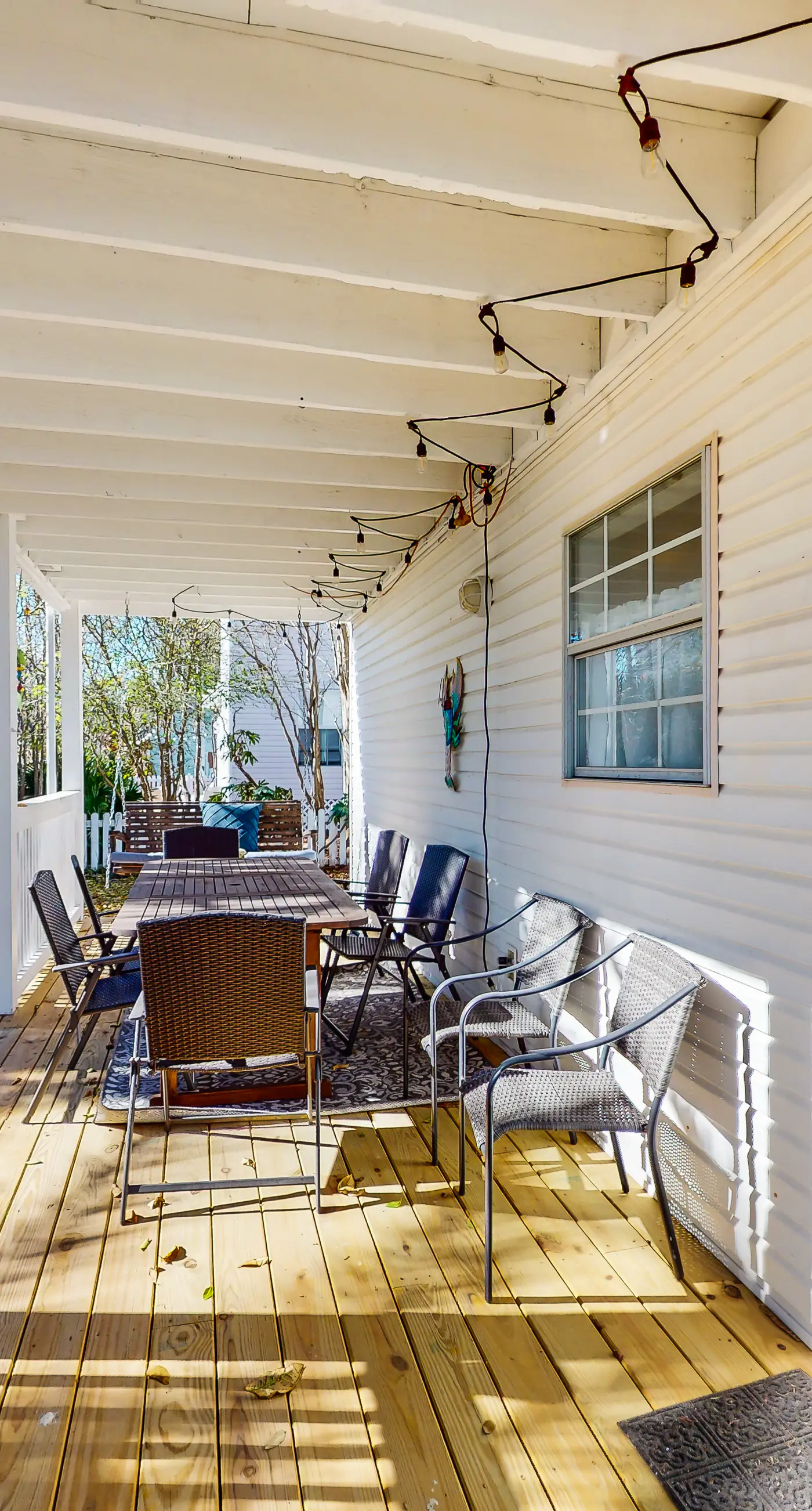 Steps to beach & community pool, dog-friendly, great location