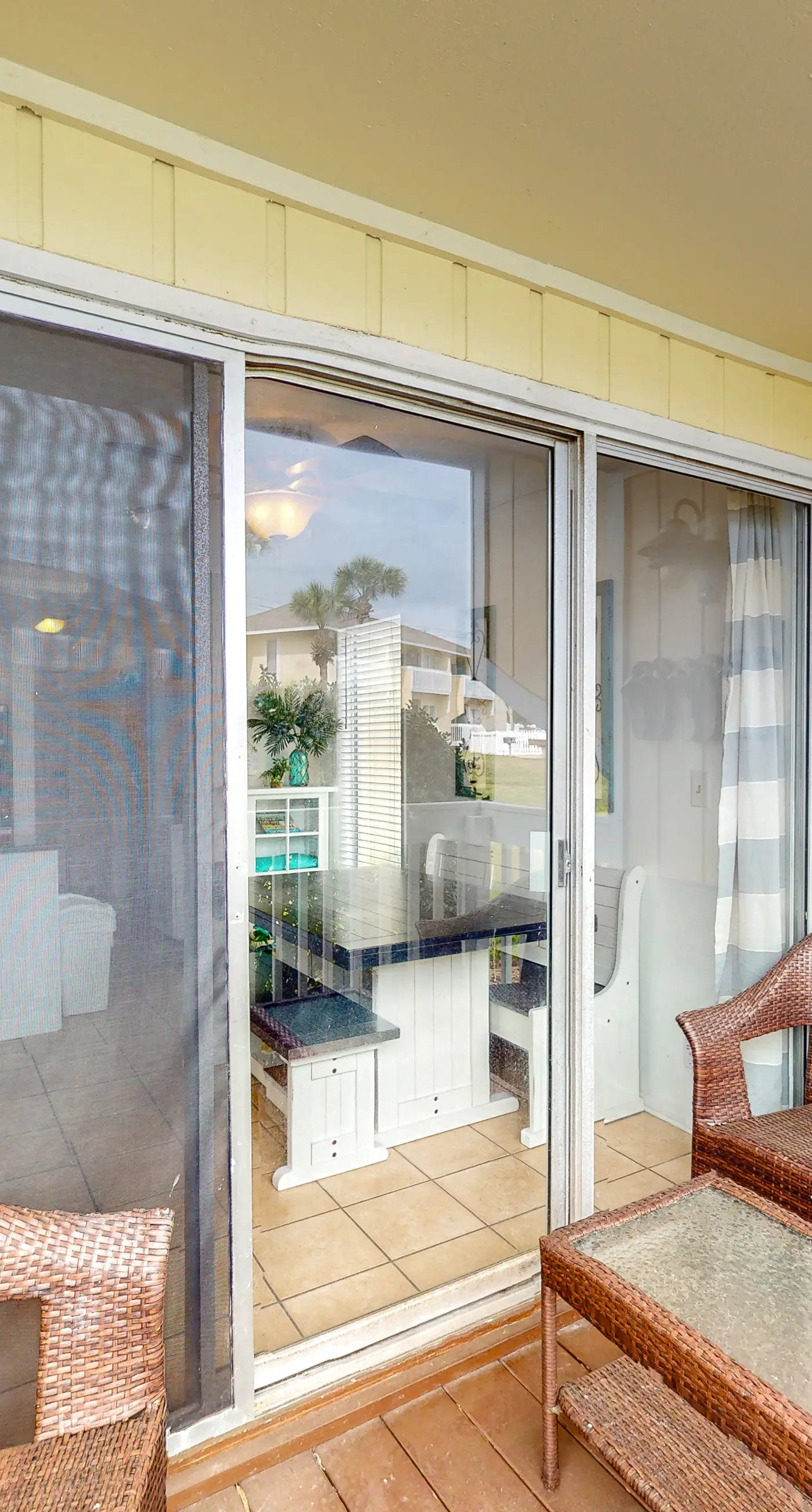 Coastal condo with pool, hot tub, tennis & golf access - dog-friendly