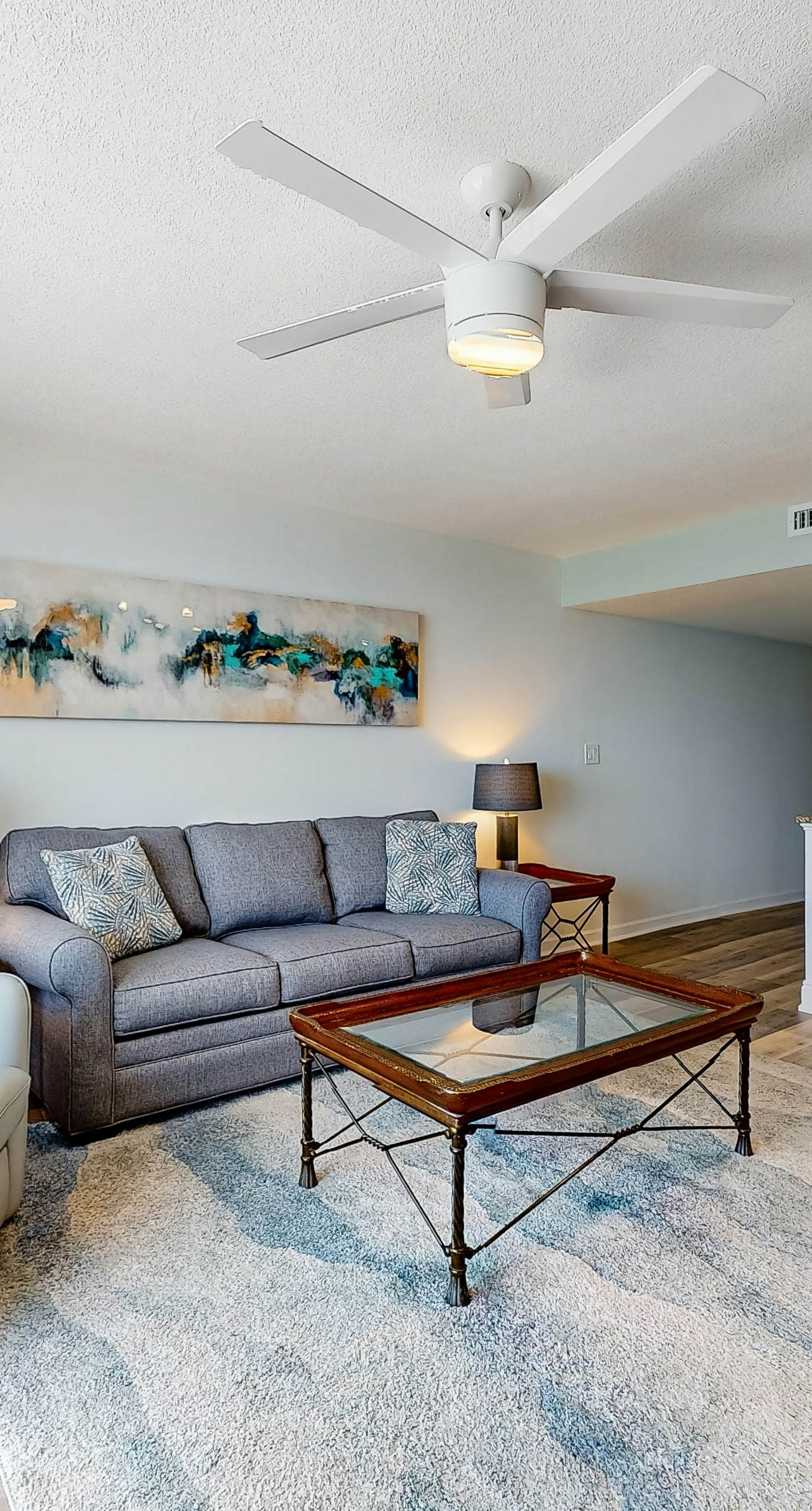 Gulf-front condo with pools, hot tubs, gym, beach access & scenic balcony