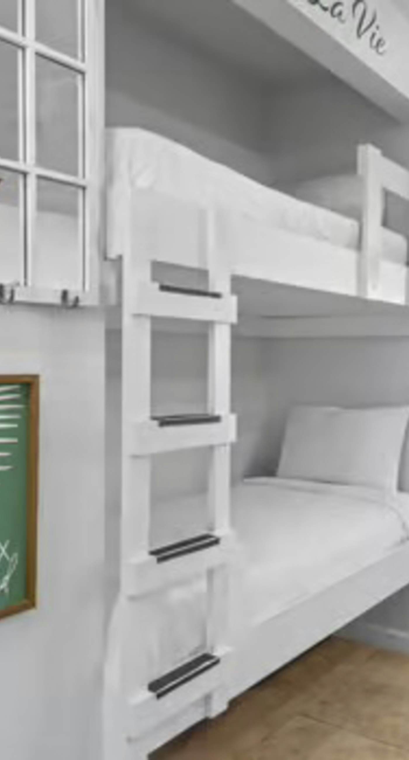 Beachside dog-friendly retreat with pools, hot tub, golf & beach service