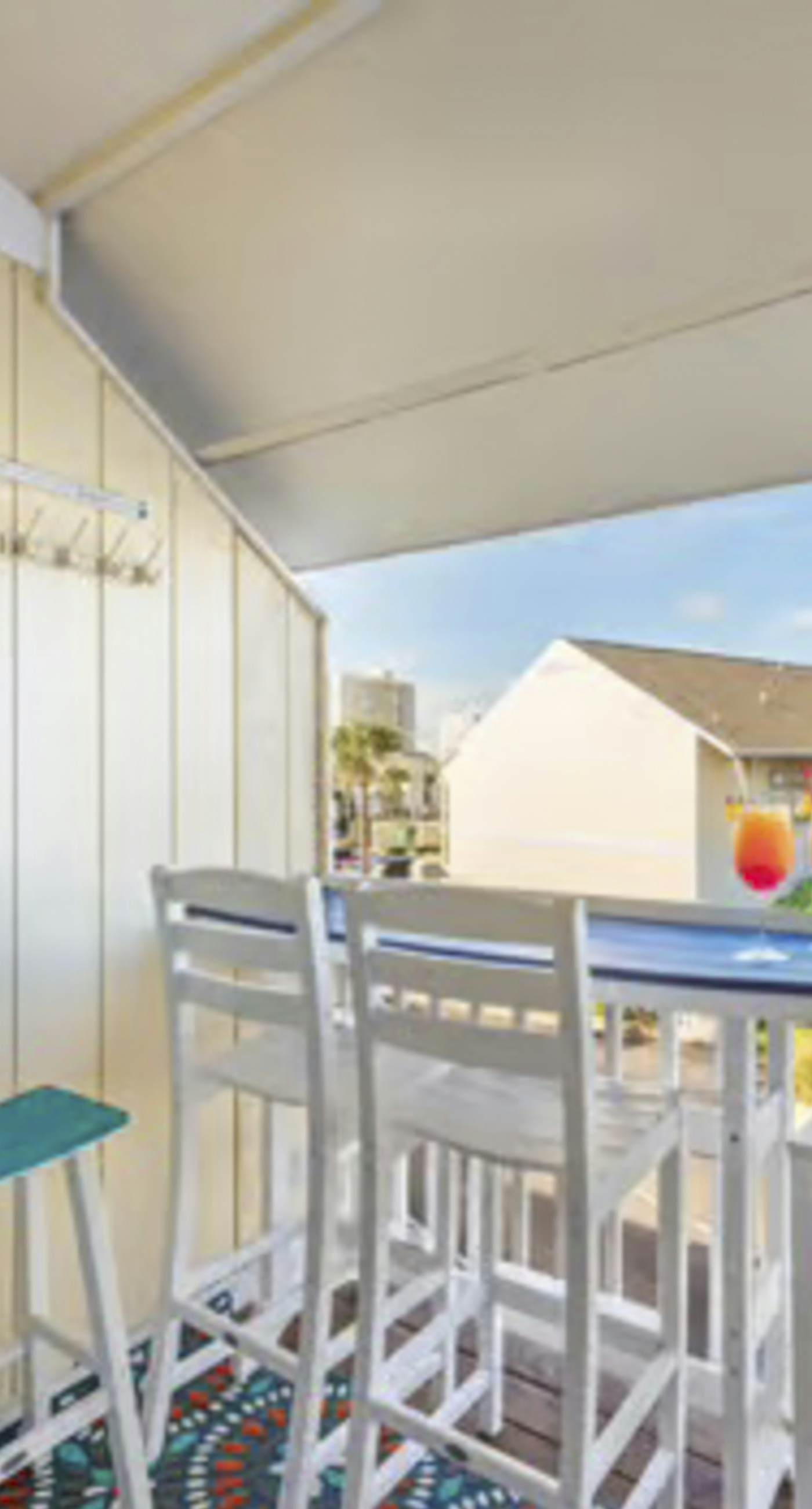 Beachside dog-friendly retreat with pools, hot tub, golf & beach service
