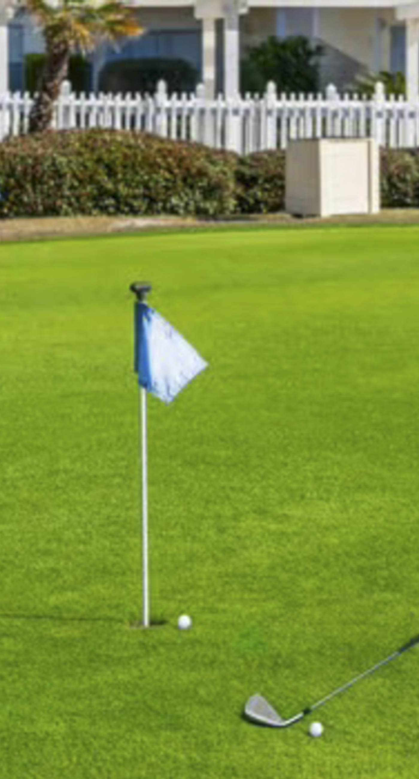 Beachside dog-friendly retreat with pools, hot tub, golf & beach service