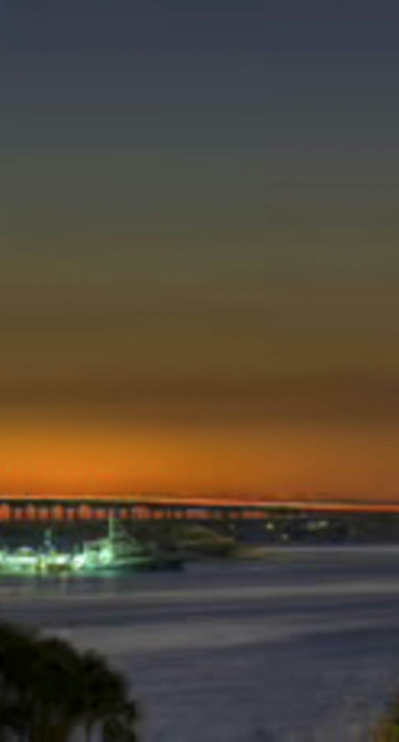 Beachside dog-friendly retreat with pools, hot tub, golf & beach service