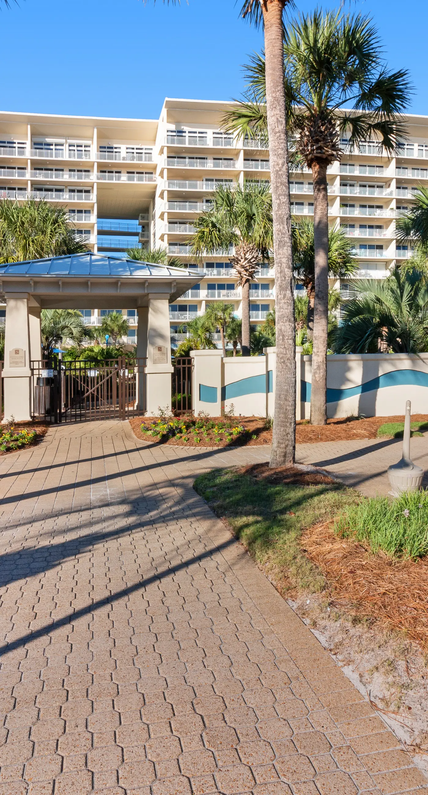 Ocean-view 5th-floor condo with heated outdoor pool, gym, balcony, BBQ area