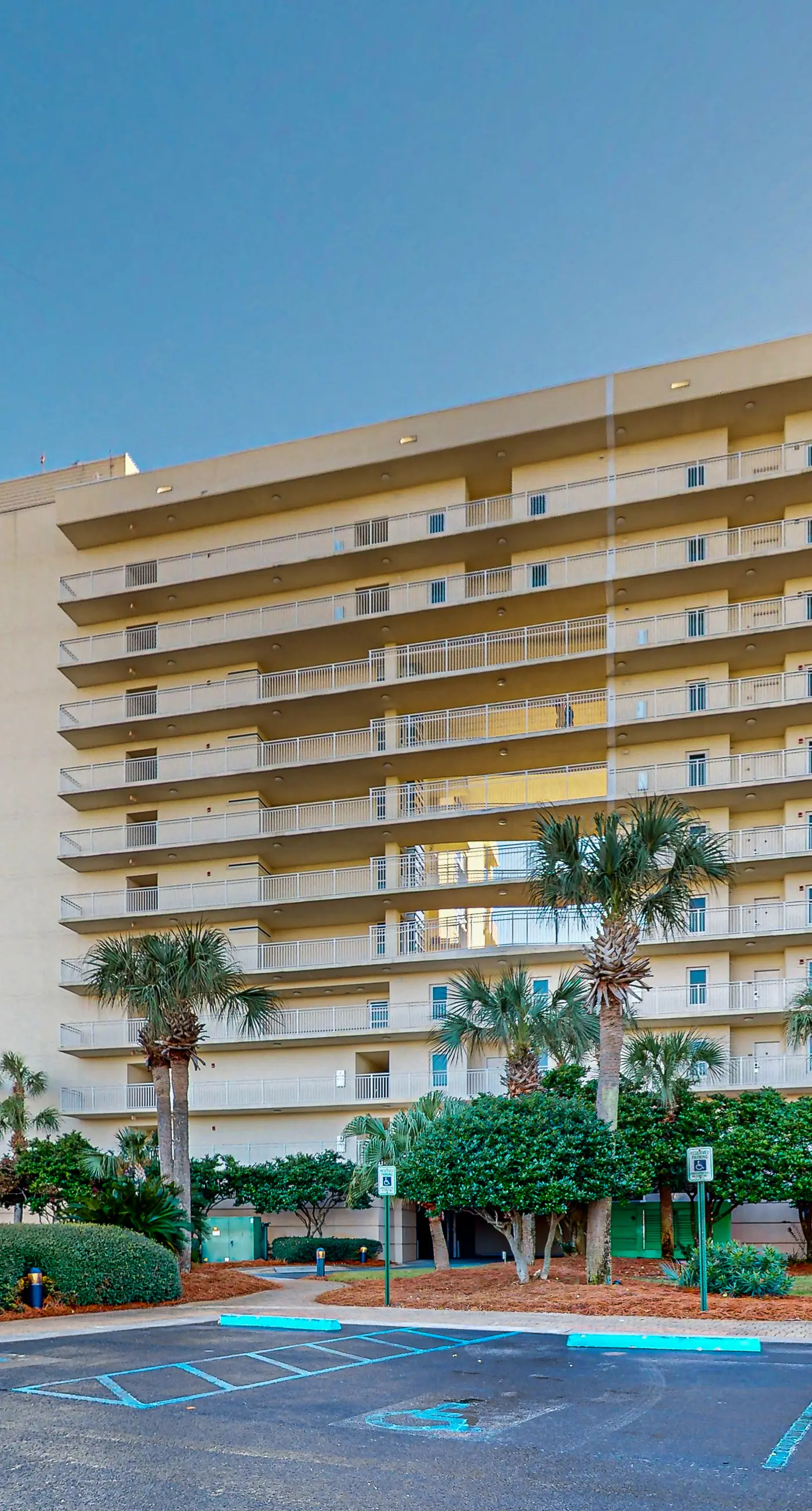 Ocean-view 5th-floor condo with heated outdoor pool, gym, balcony, BBQ area