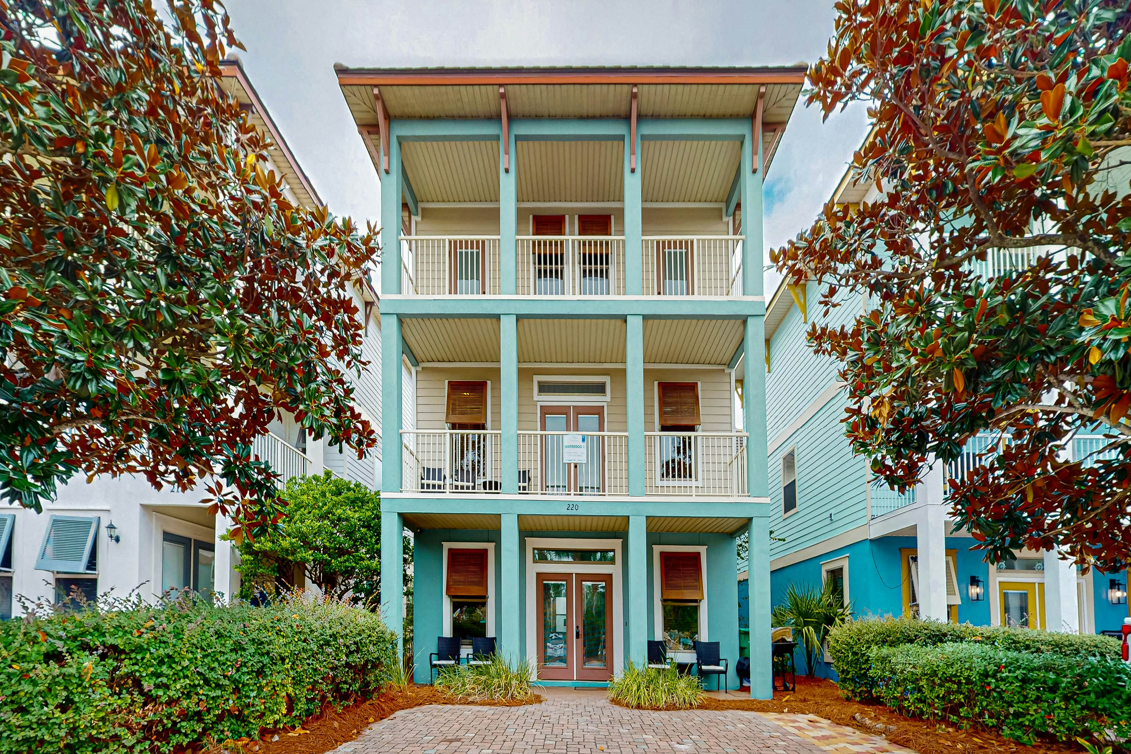 Waterfront home near the beach with lagoon-style pool & lanais - dog-friendly