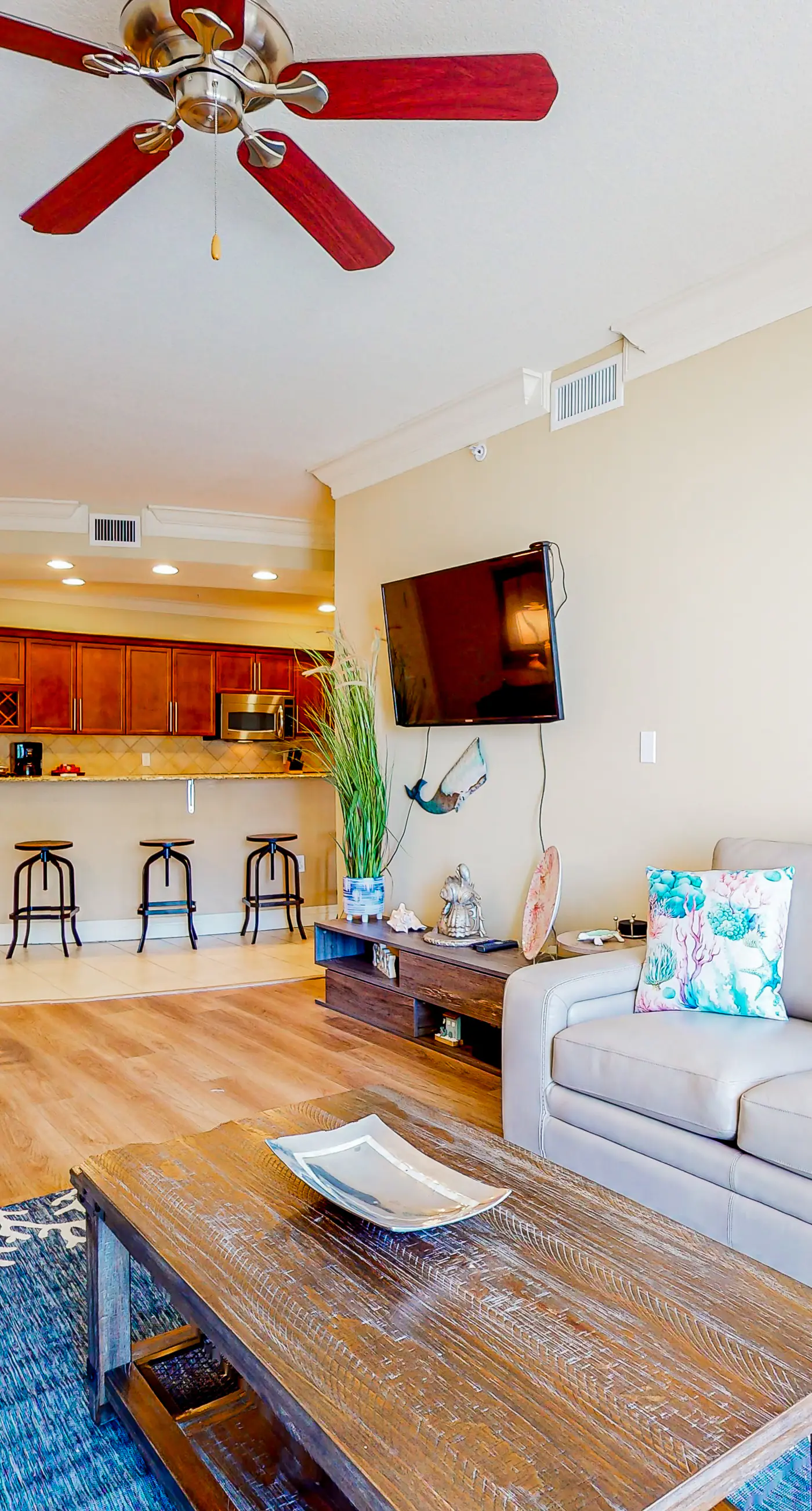 Gulf-view condo with beach access, pool, hot tub, sauna, & private balcony