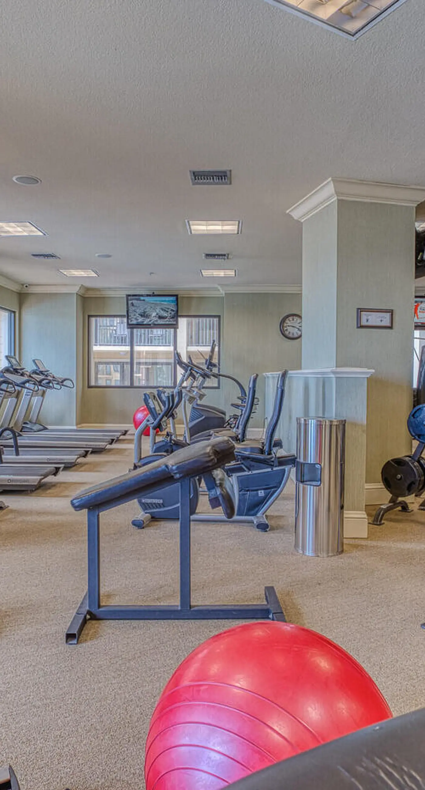 Gulf-view condo with beach access, pool, hot tub, sauna, & private balcony