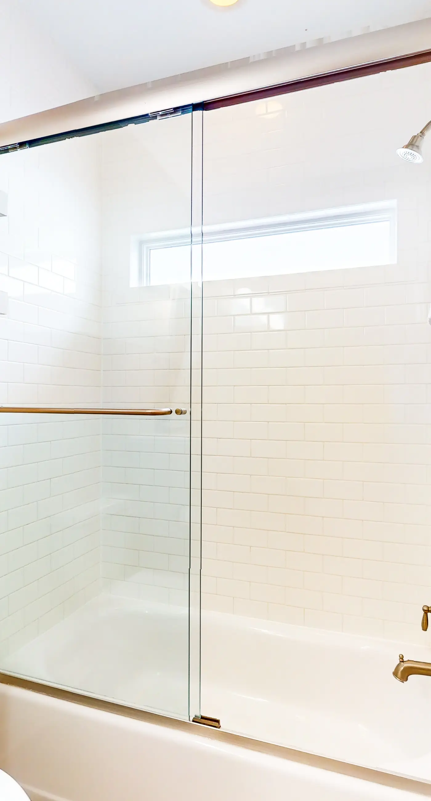 Snowbird-friendly home in gated community with hot tub, pool, balcony, & grill