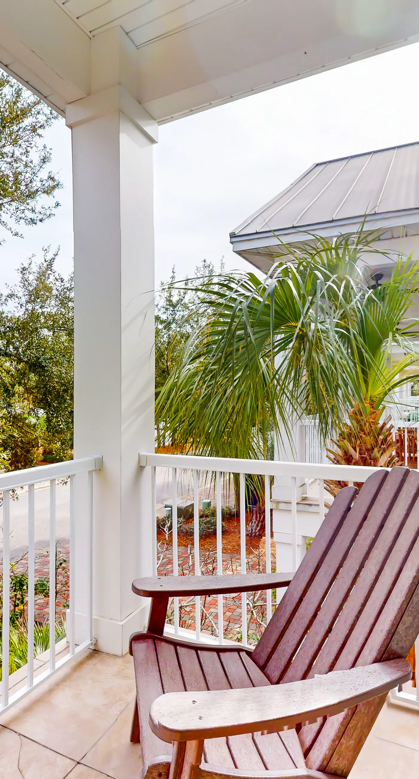 Snowbird-friendly home in gated community with hot tub, pool, balcony, & grill