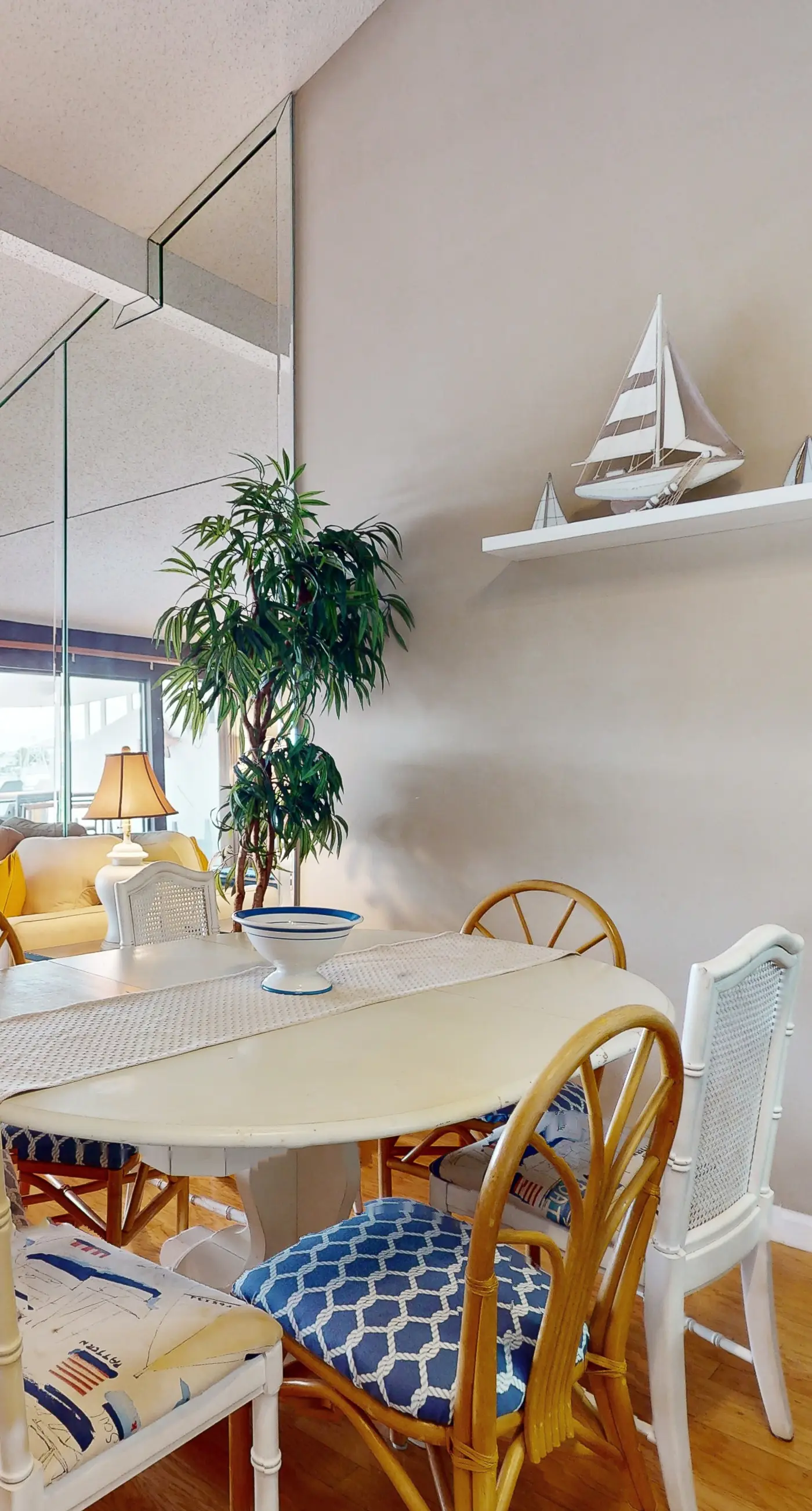 Dog Friendly waterfront townhome with balcony and wifi