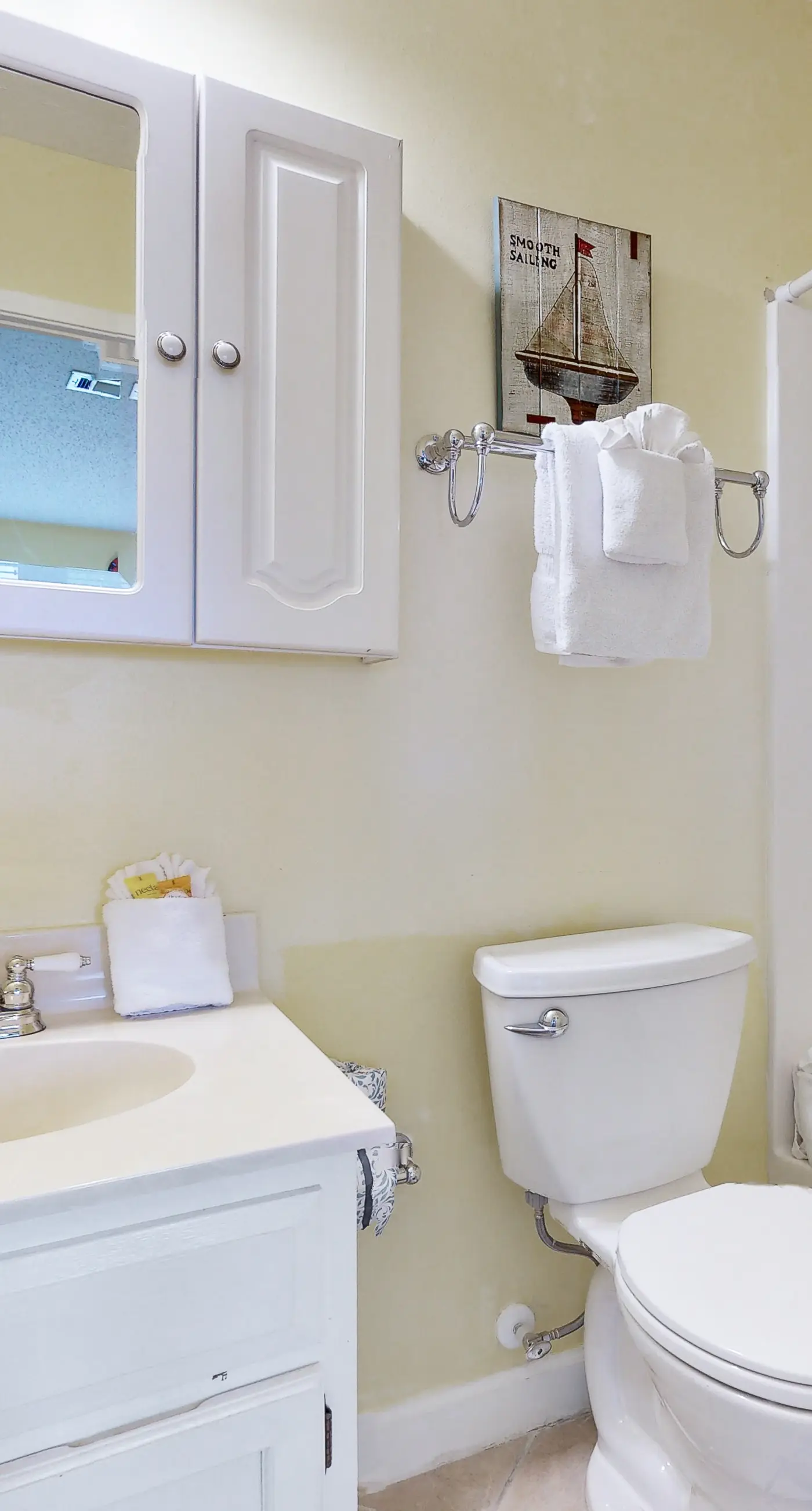 Dog Friendly waterfront townhome with balcony and wifi