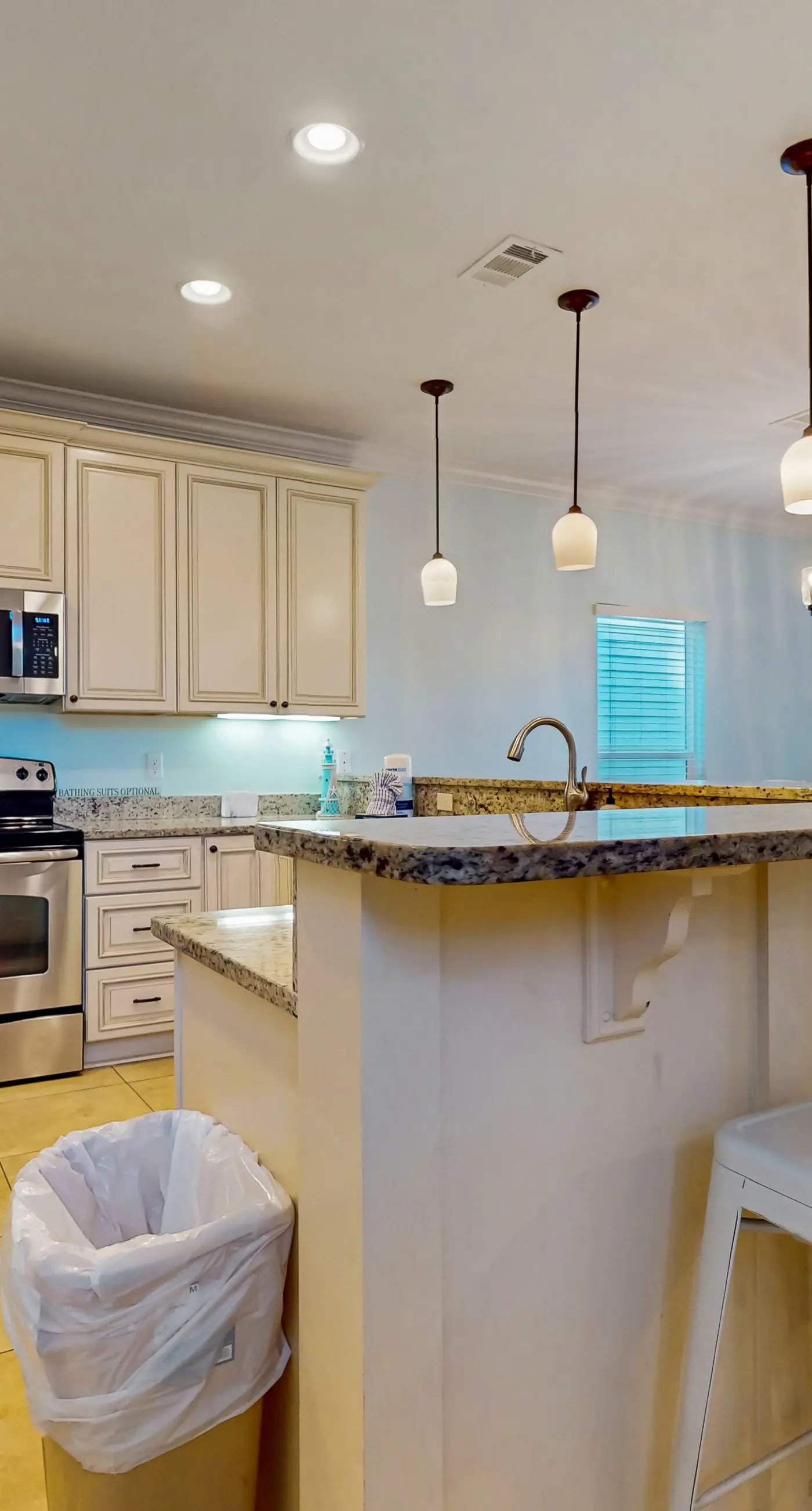 Gorgeous coastal home with shared pool and easy beach access