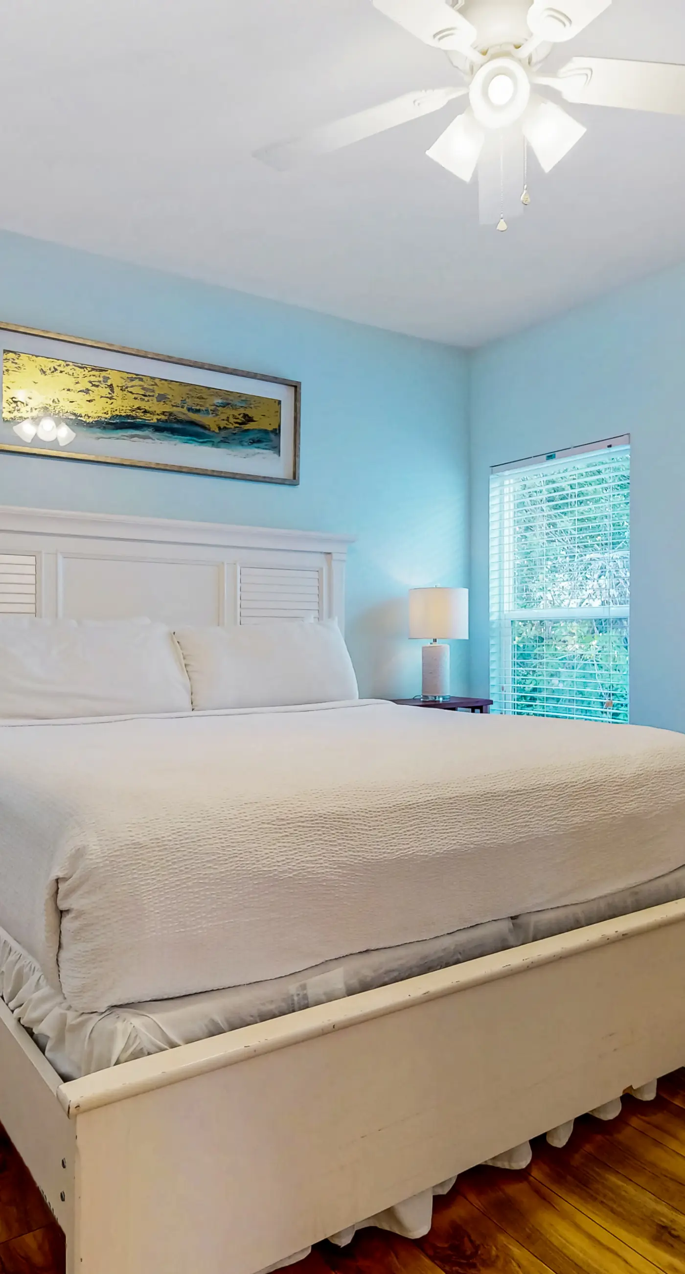 Gorgeous coastal home with shared pool and easy beach access