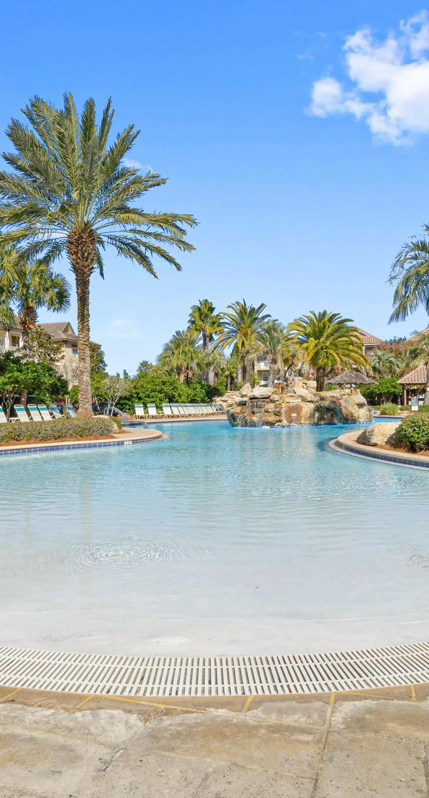 Gorgeous coastal home with shared pool and easy beach access