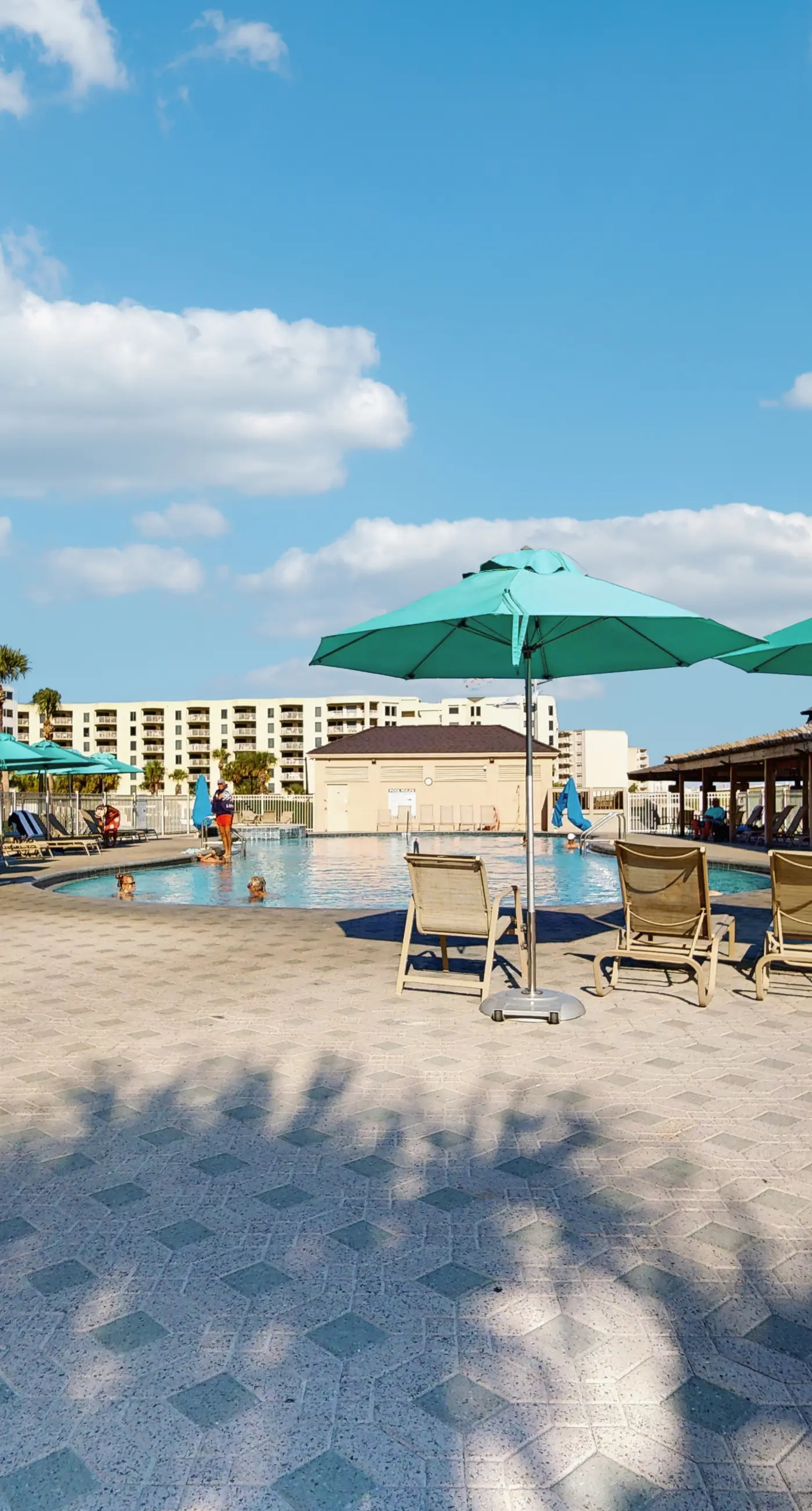 Snowbird-friendly condo with Gulf view, on-site pool, beach access, & gym