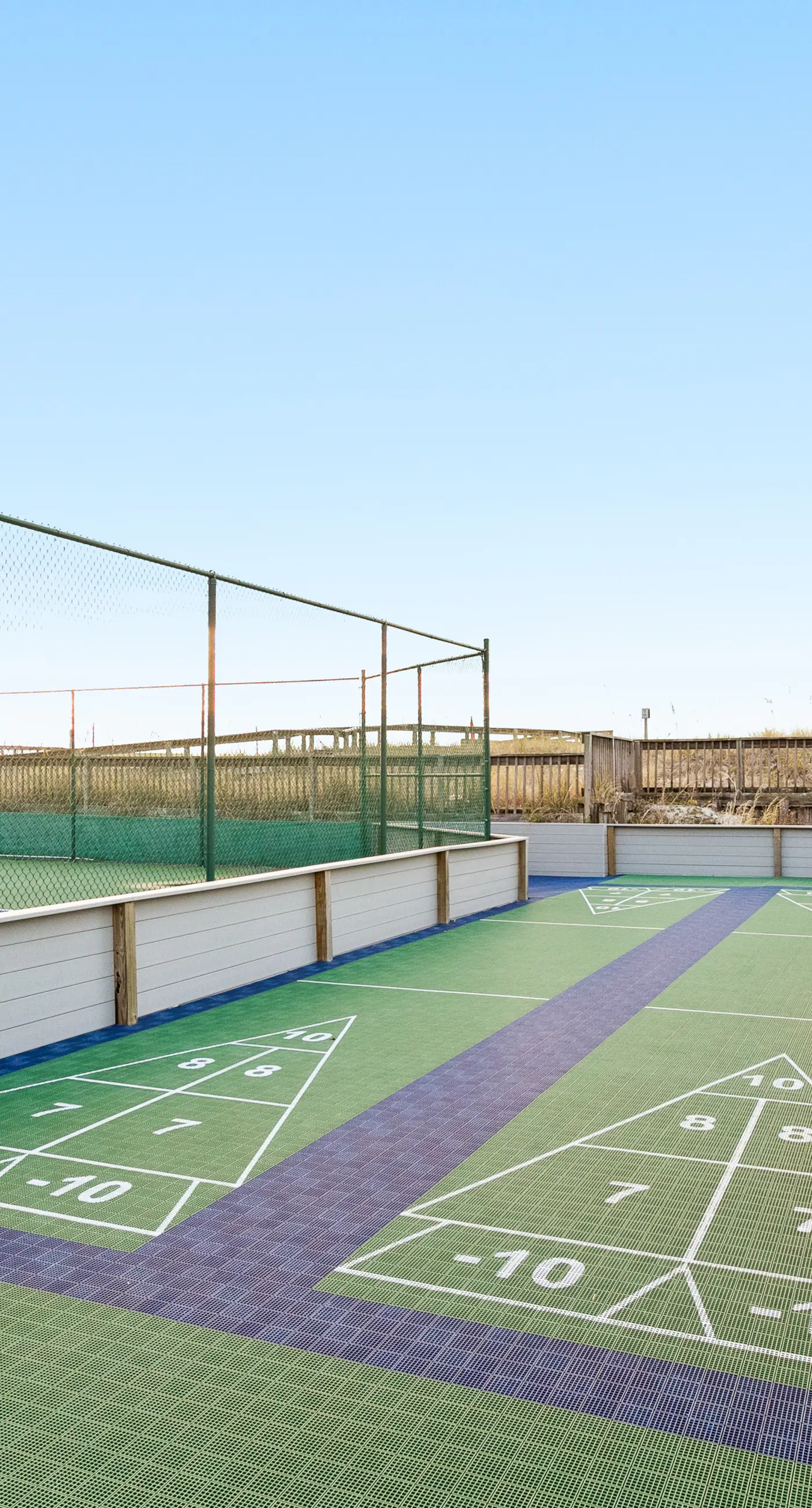 Snowbird-friendly condo with Gulf view, on-site pool, beach access, & gym