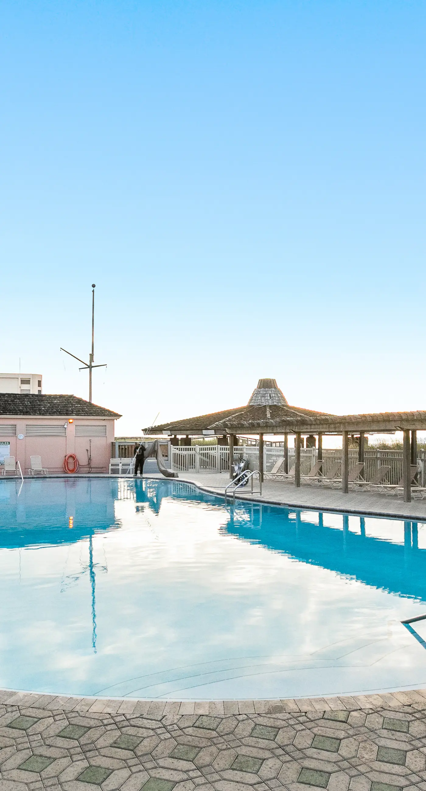 Snowbird-friendly condo with Gulf view, on-site pool, beach access, & gym