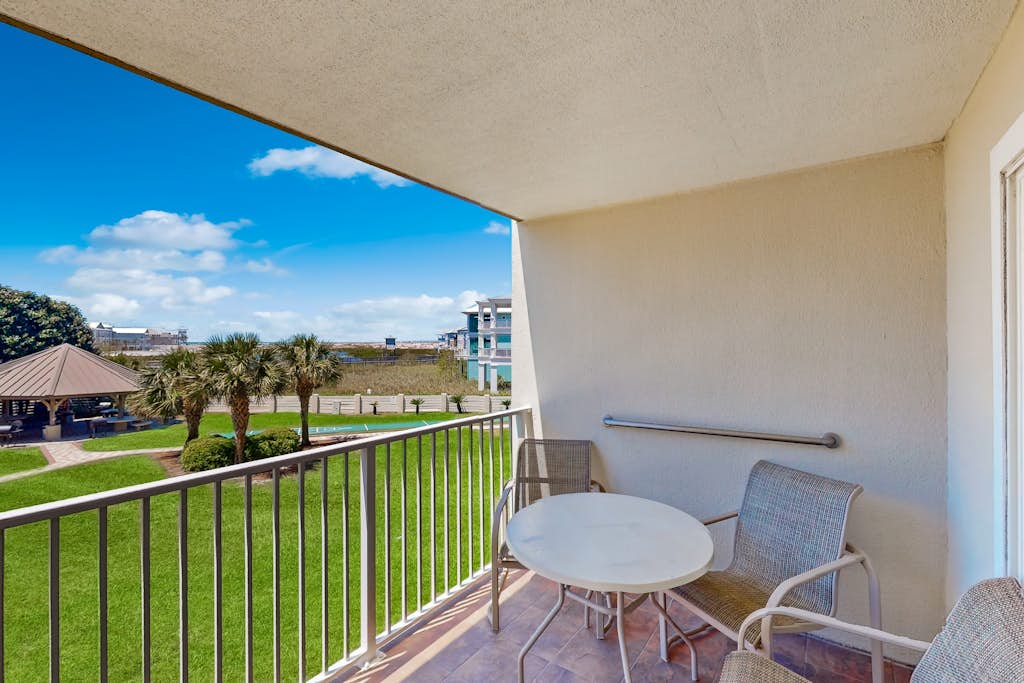 Gulf-front condo with beach access, 2 pools, 2 hot tubs, gym, & balcony