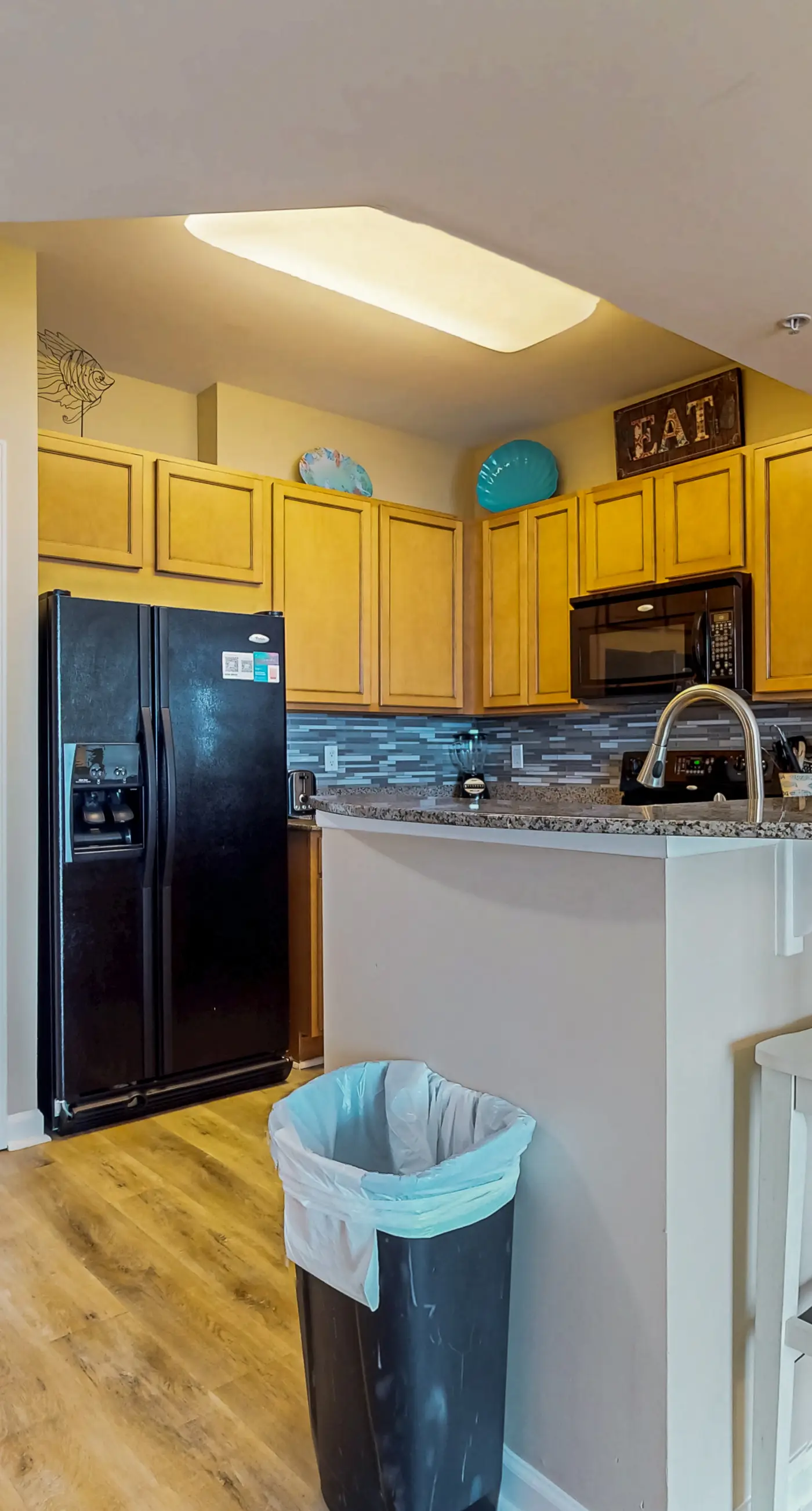 Cozy coastal condo with shared pool, lazy river and beach access