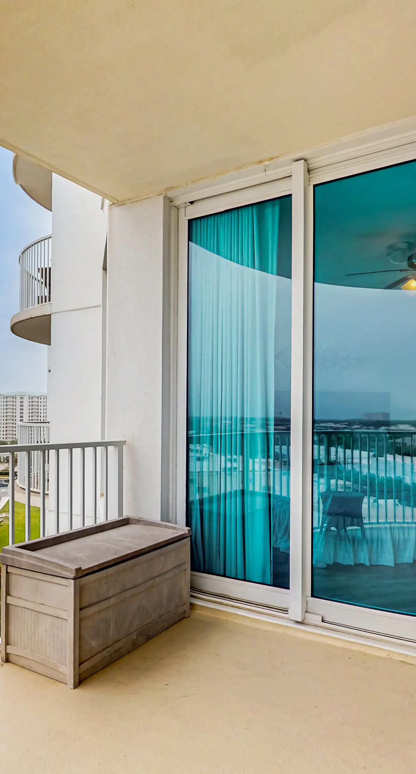 Cozy coastal condo with shared pool, lazy river and beach access